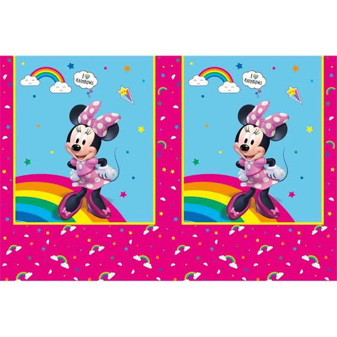 Décorer avec une nappe Minnie Mouse pour un 18e anniversaire