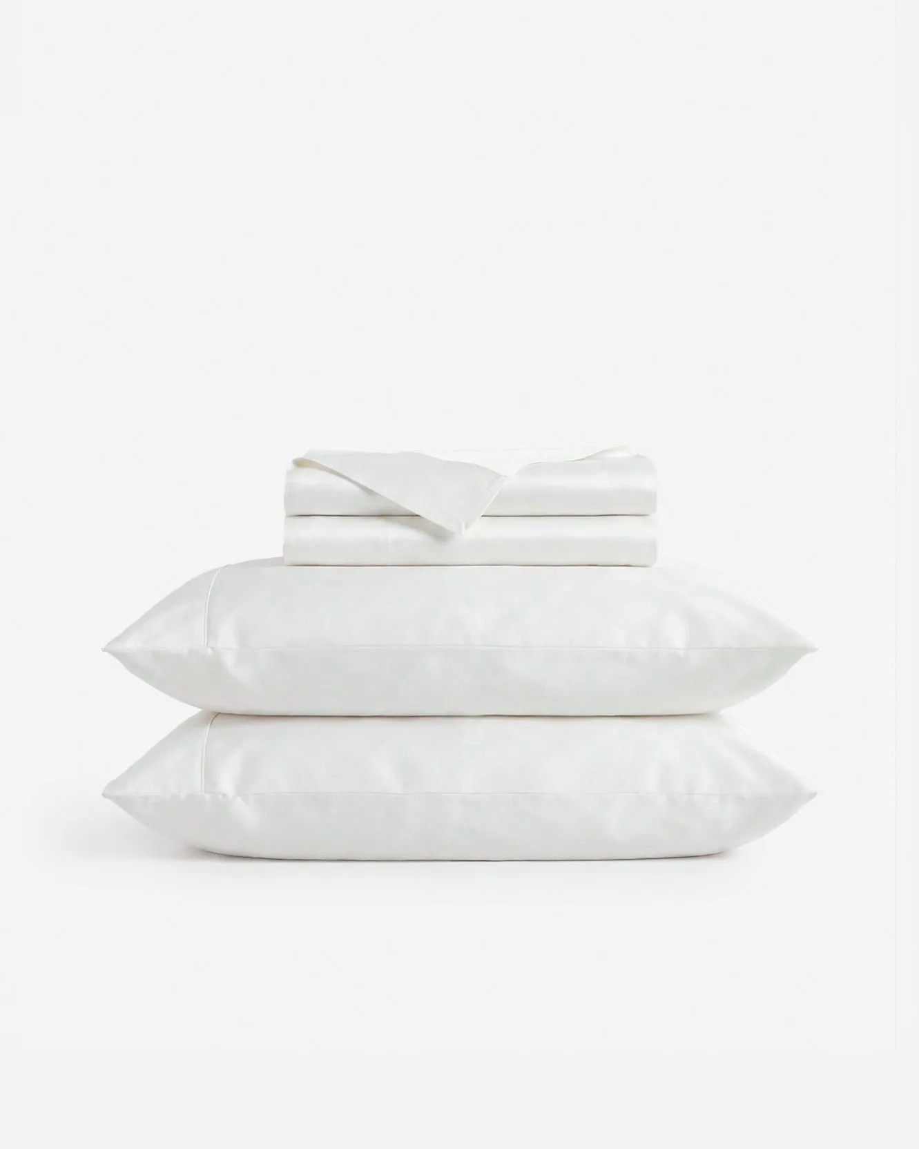 How to Choose the Right Pillowcase Set for Your Skin and Hair