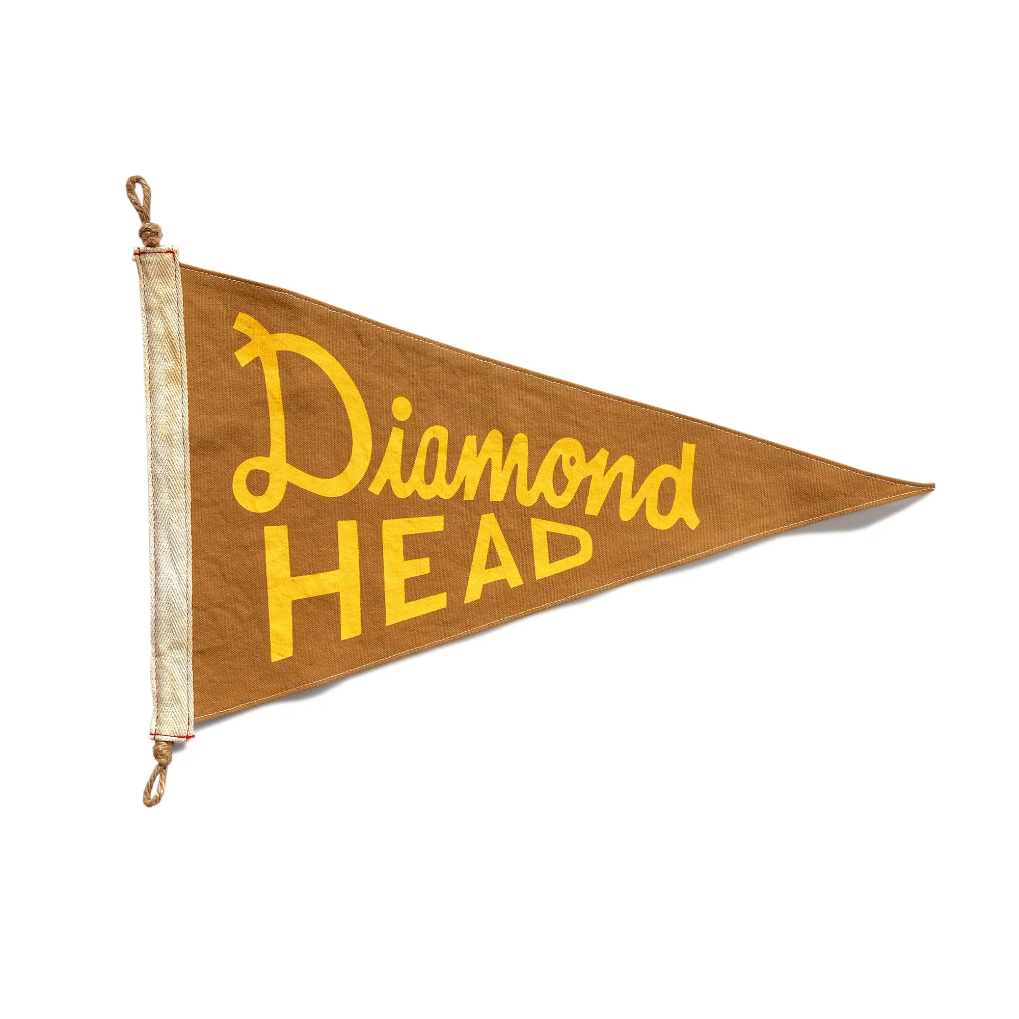 Que signifie un drapeau Diamond Head pour les surfeurs ?