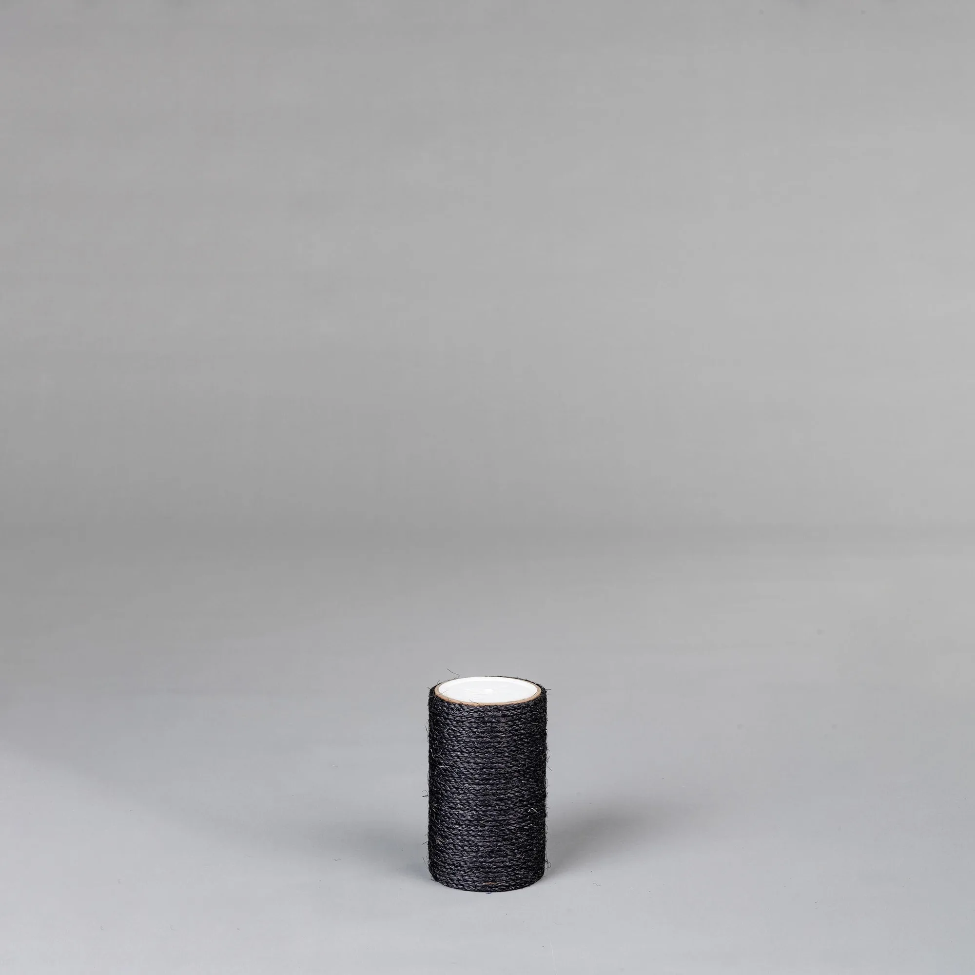 Sisal Pole 7.5 inch x 5 inchØ - M8 (Blackline)