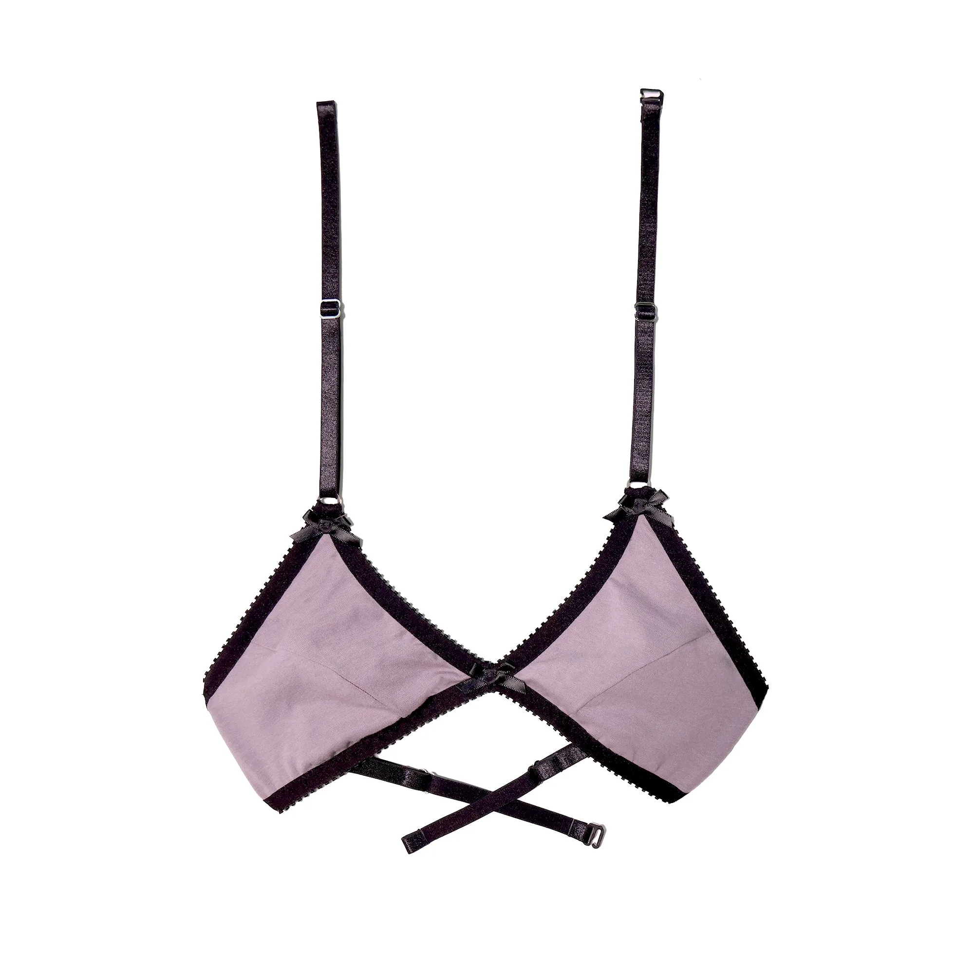 Bralette vs. Bra: Which One Should You Choose?