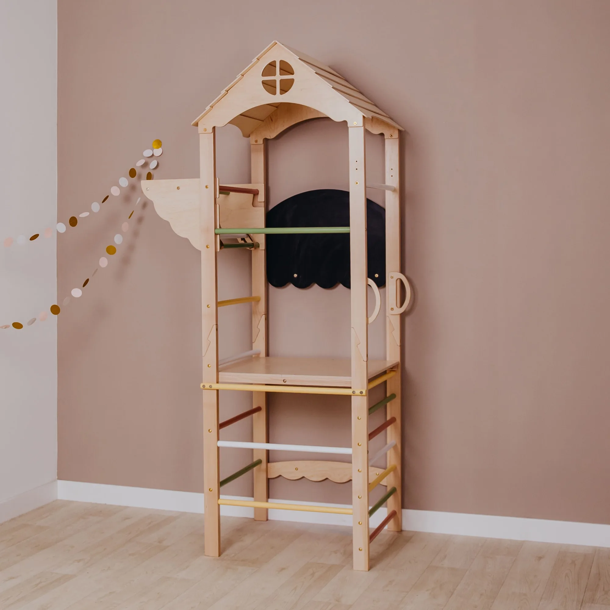 Parque infantil interior para niños pequeños