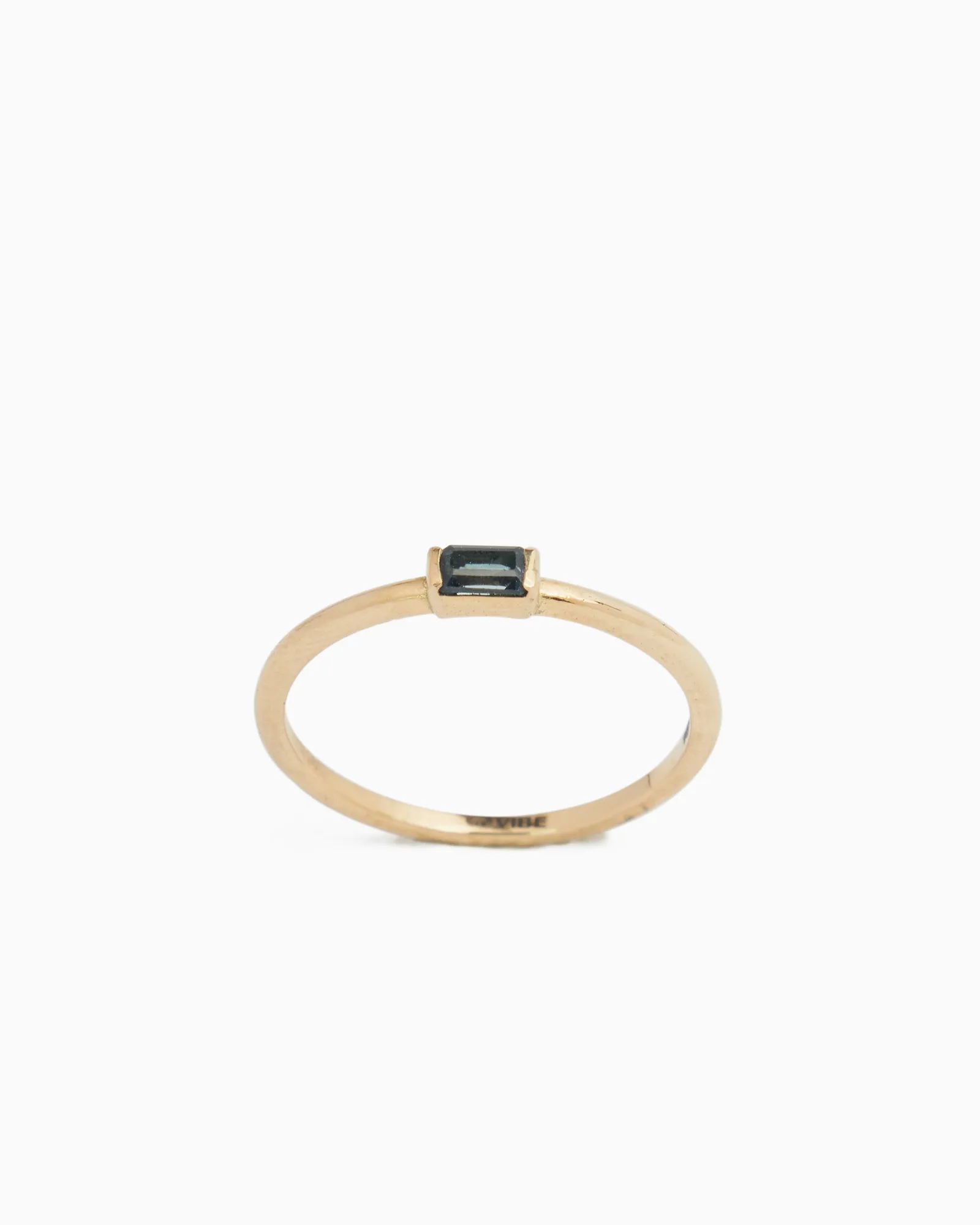 Anillo apilable delicado con piedra - Topacio Azul de Londres - Oro macizo de 14 quilates / 5 - Vibe Jewelry