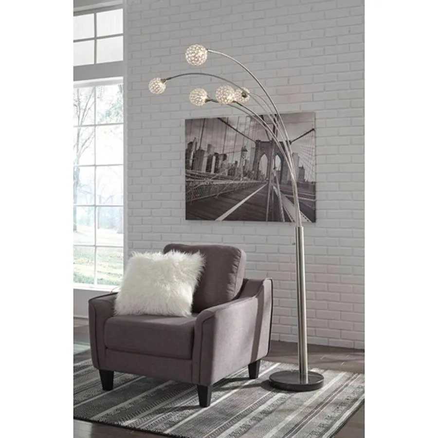 How to Choose Dining Chairs for Small Spaces