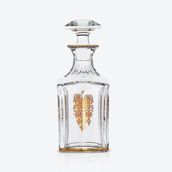 Baccarat Whisky Decanter vs. Traditional Decanters: Which Is Right for You?
