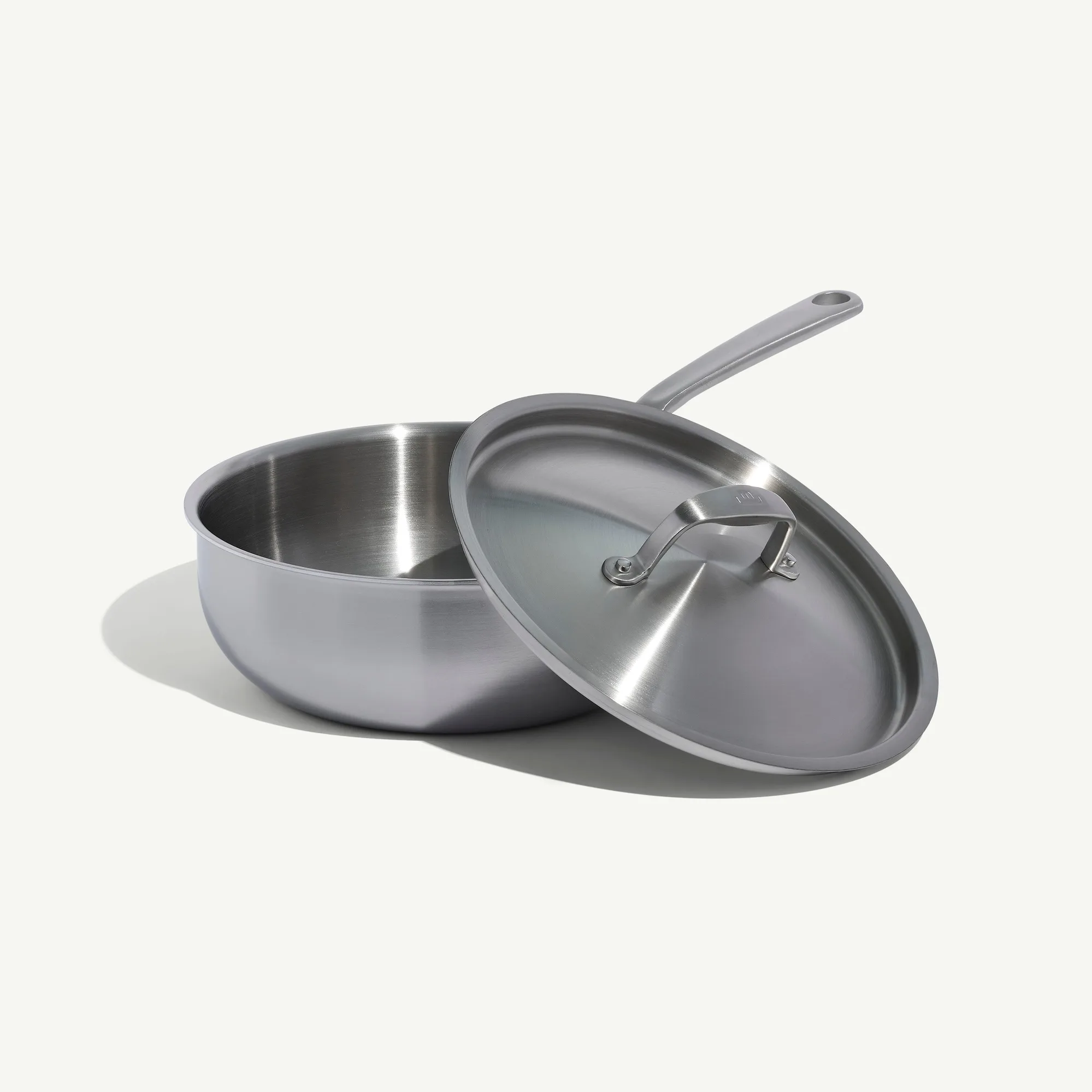O que pode cozinhar num tacho salteador de aço inoxidável revestido?