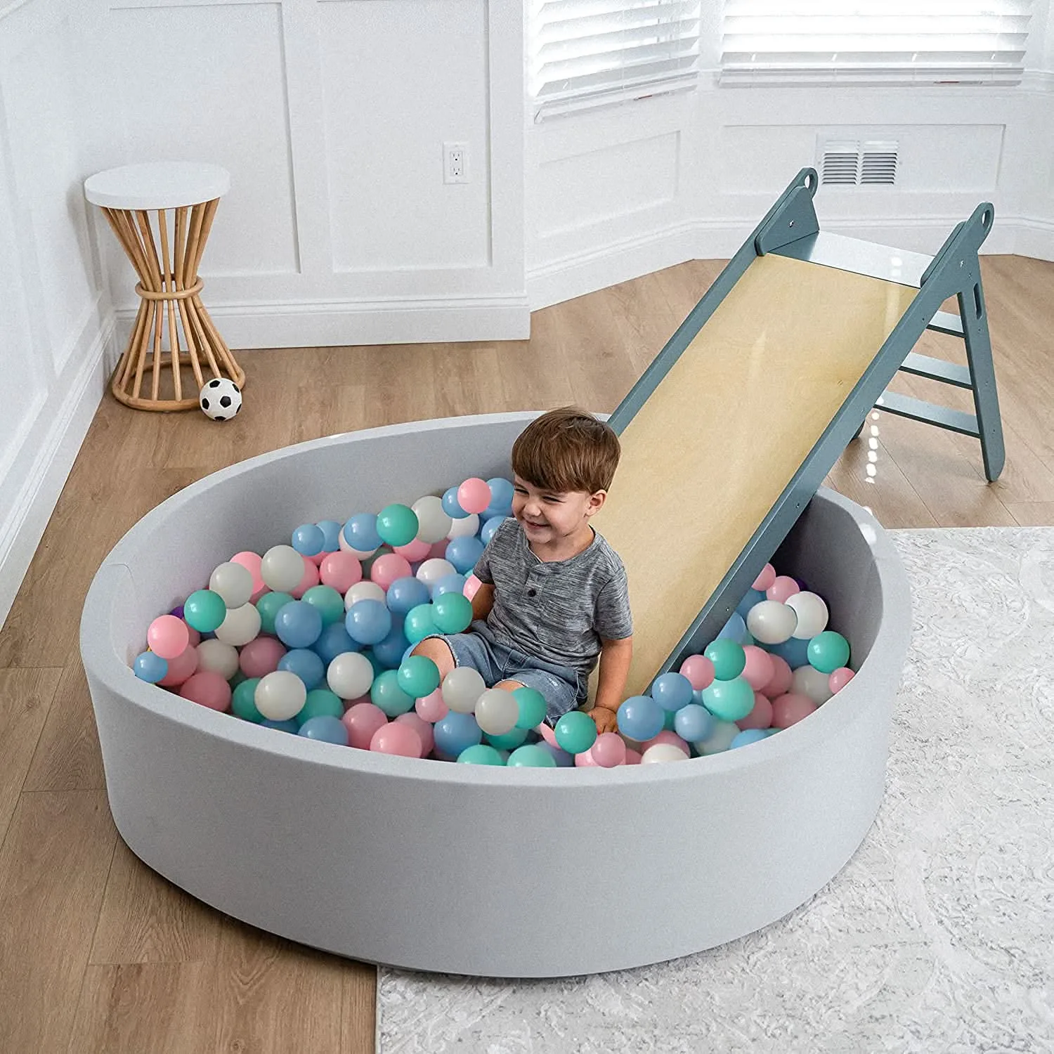 Palm 5-in-1 Playset vs Separate Outdoor Play Items: Which Setup Fits Your Yard