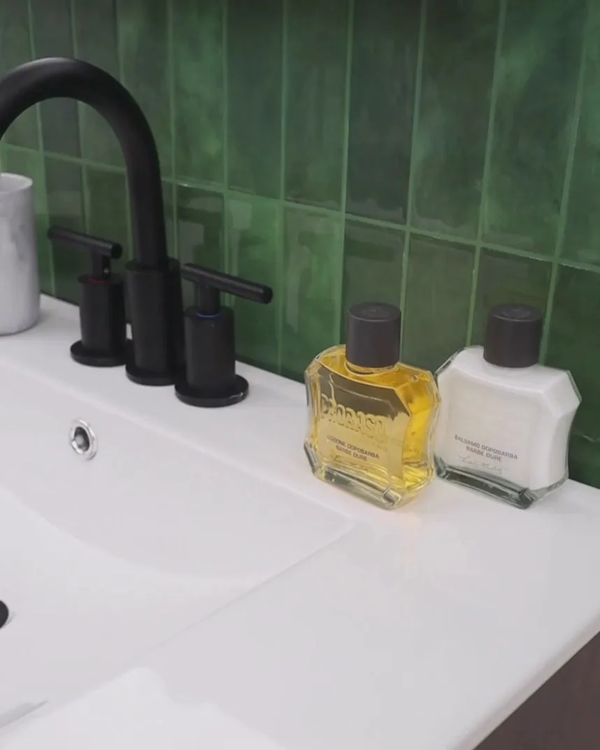 アフターシェーブローションとコロンの違いと選び方