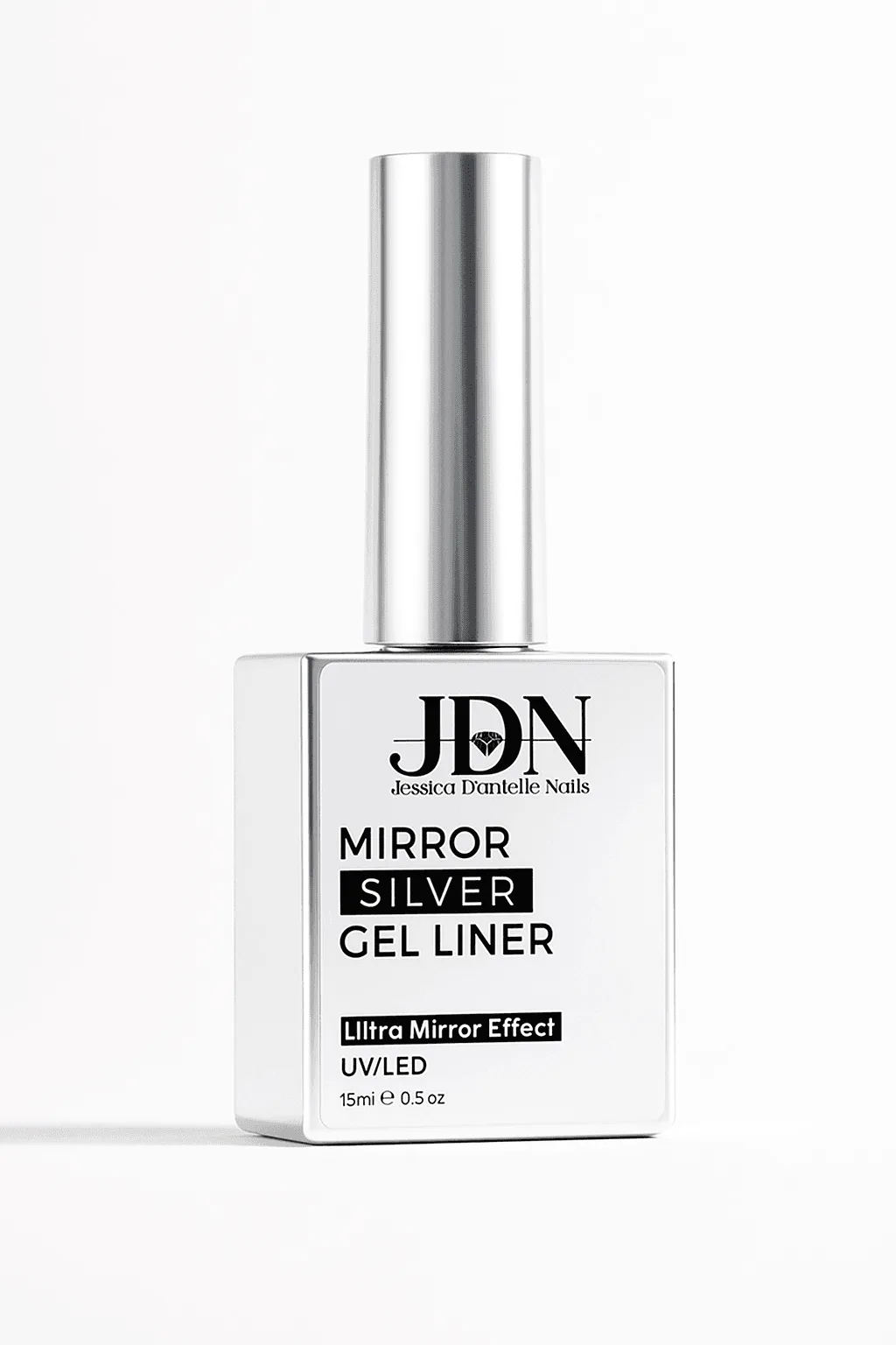 Come usare il liner gel argento specchio per splendidi accenti di nail art