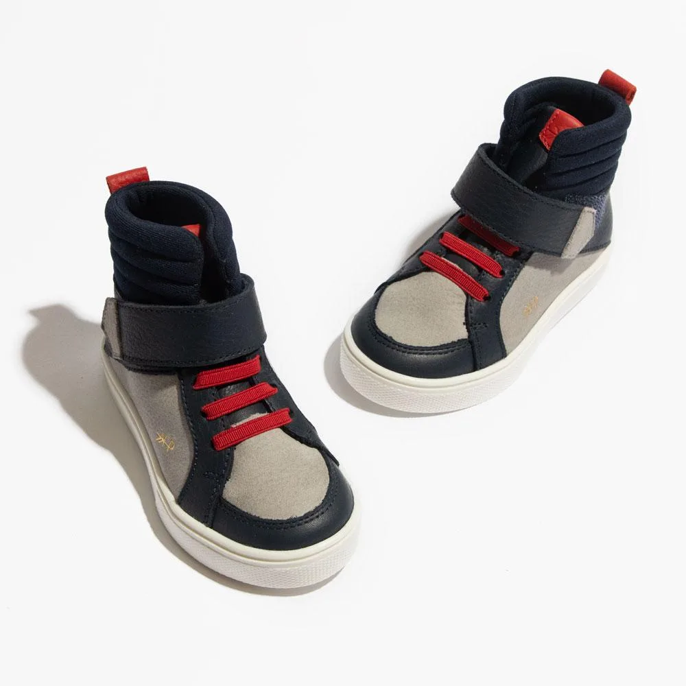 Brooklyn High Tops para juegos de niños pequeños