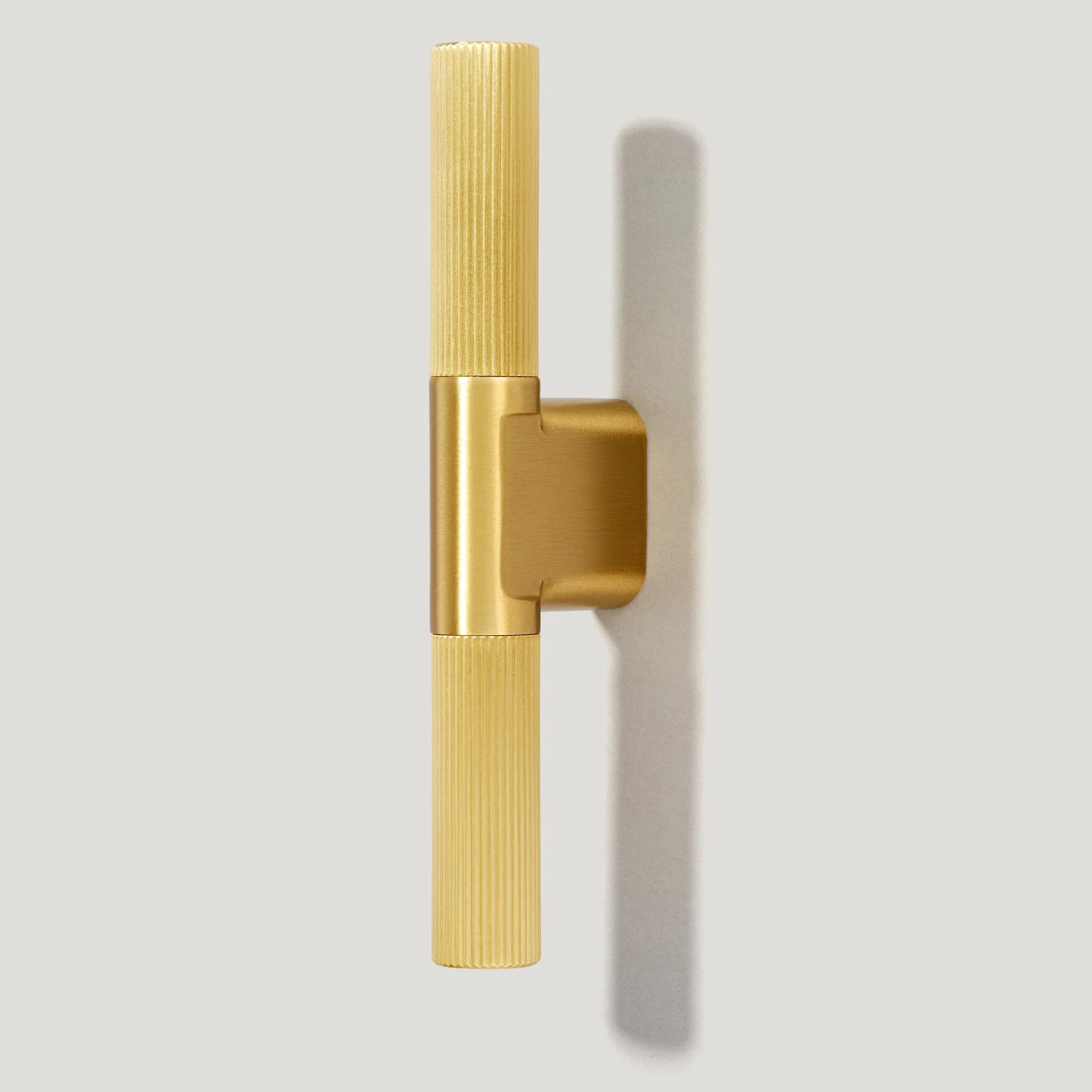 BECKER Grooved Single T Handle - Satin Brass