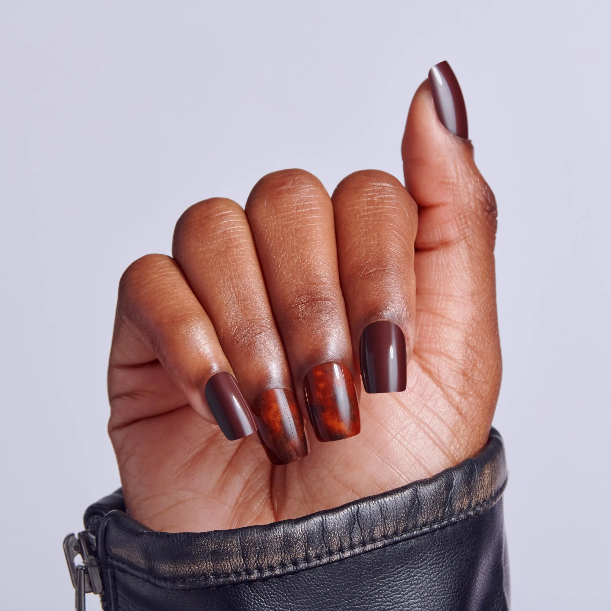 Uñas postizas Kiss Core Design sin pegamento - Fallen For You | Diseño francés, marrones, cortas, squoval
