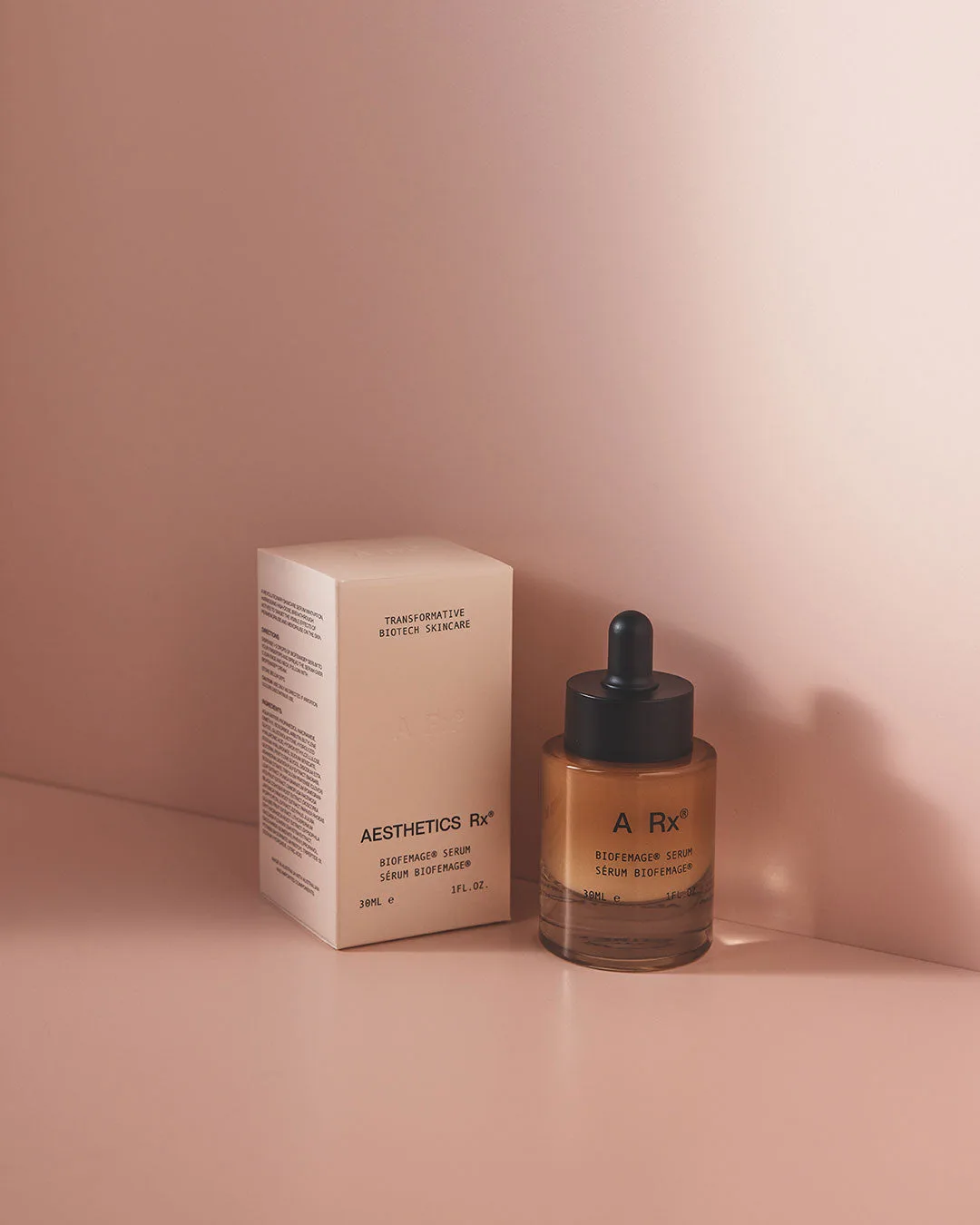 Tại sao kem chống nắng là cần thiết trong quy trình chăm sóc da lâu dài của bạn (ngay cả với Aesthetics Rx)