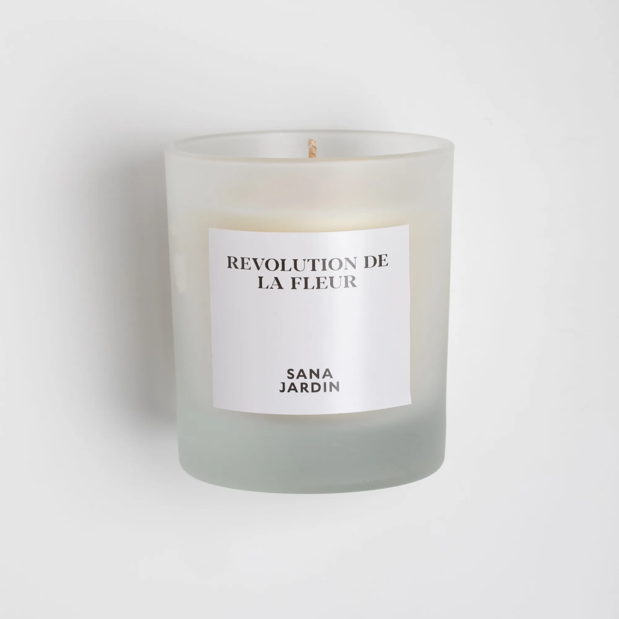 Revolution De La Fleur Scented Candle