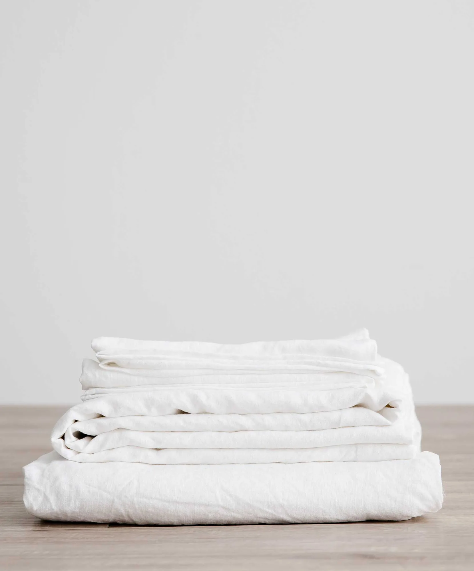How to Fold and Store Linen Bedding to Keep It Fresh: Expert Tips for Long-Lasting Beauty