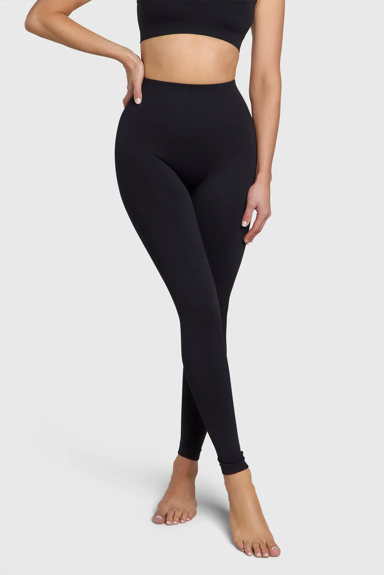 بنطلون كونترور سيملس مقابل بوديسويت: أيهما تختار؟
