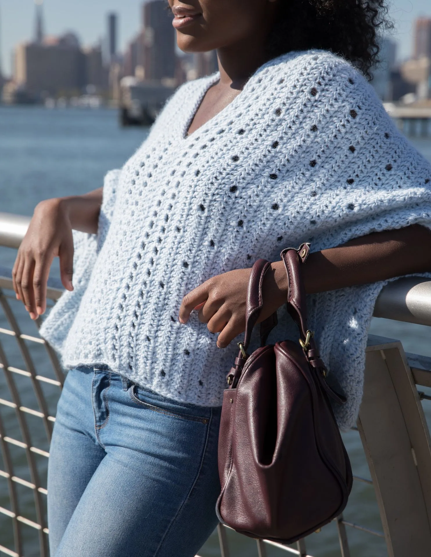 How to Crochet a Scarf with Super Bulky Yarn: Fast and Cozy Patterns for Winter