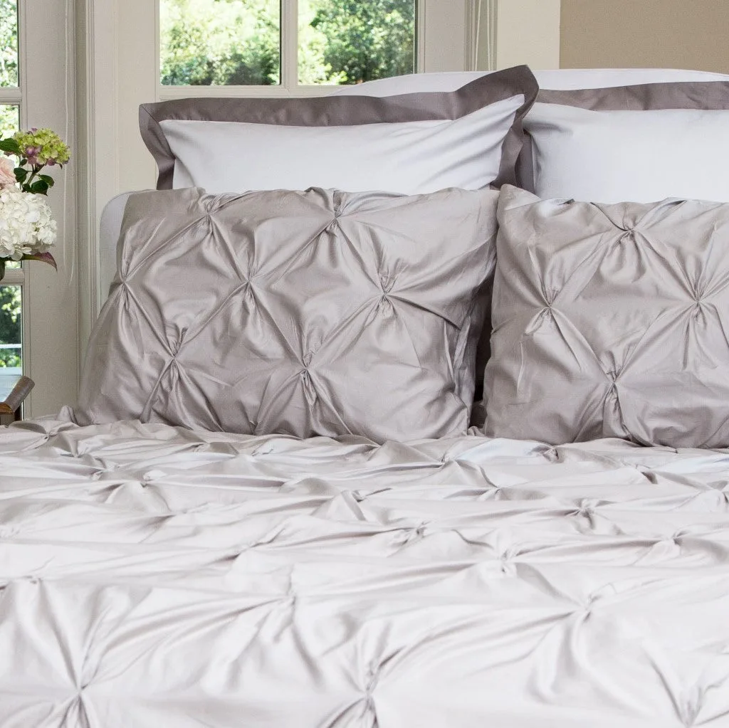 Duvet Cover Buying Guide: Pintuck vs Border vs Plain Styles