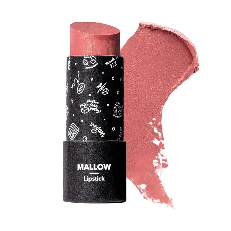 Cómo aplicar bálsamo labial con color bajo labial mate satinado
