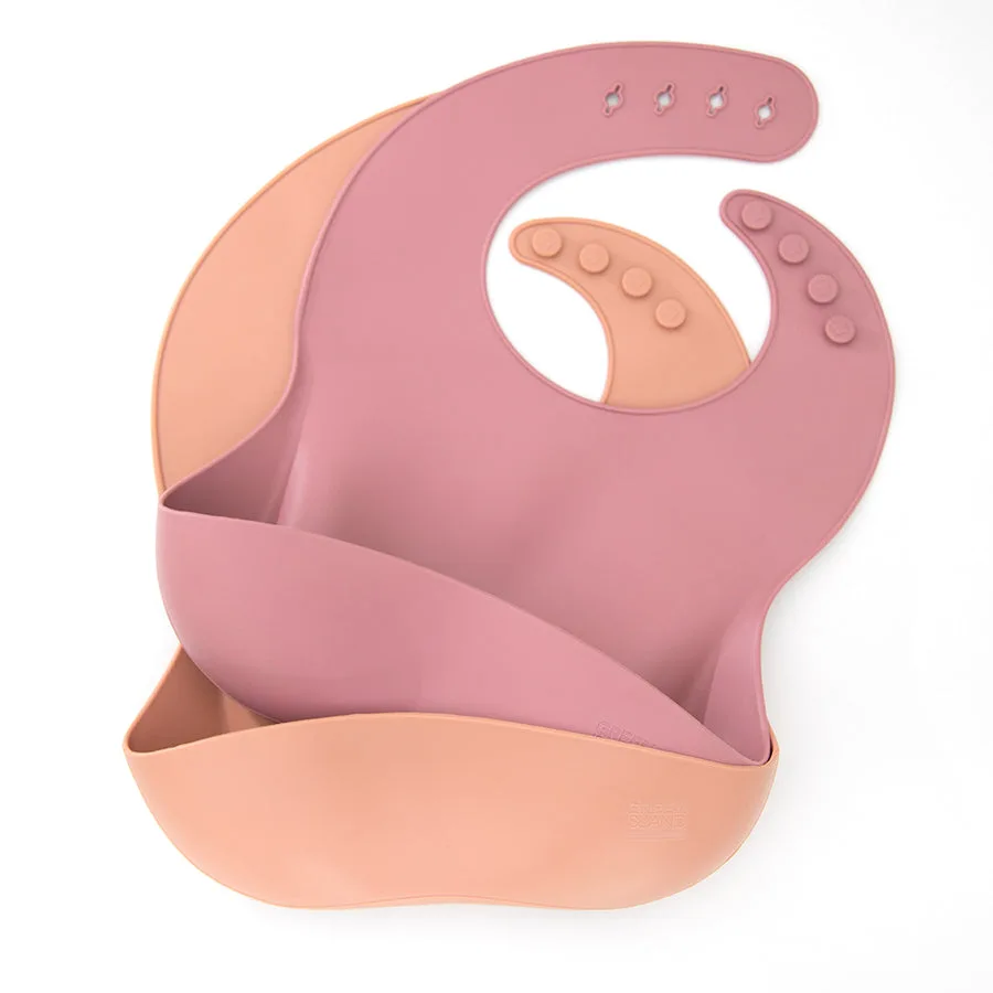 Bavoirs en bambou ou en silicone : que choisir ?