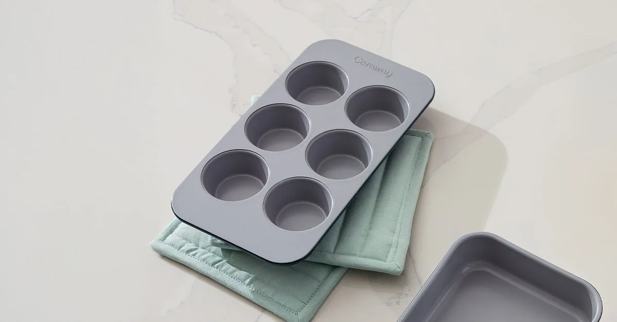 Sada tří formiček na muffiny vs. sada tří plechů: kterou sadu potřebujete?