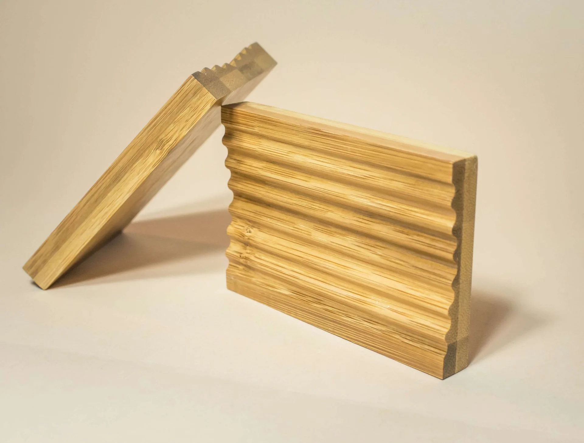 Bamboo Soap Dish vs Plastic: Why Material Matters for Your Soap's Lifespan