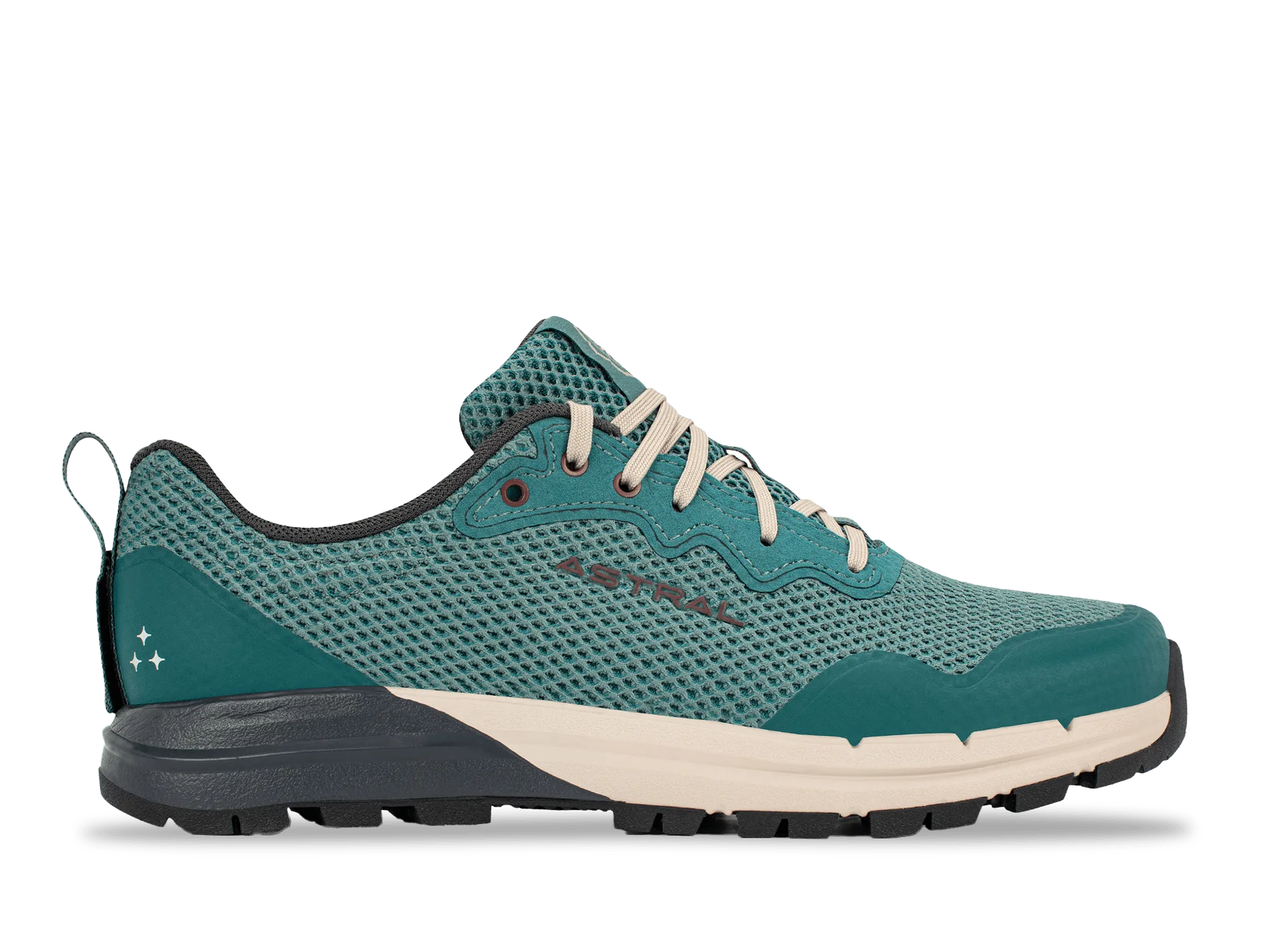 مواجهة أحذية Astral Loyak AC و TR1 Mesh: أيهما أفضل للماء؟