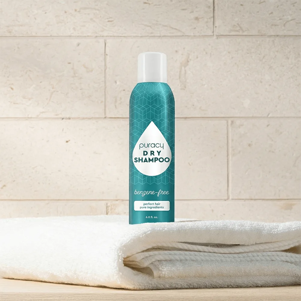 Cómo usar champú seco en cabello teñido