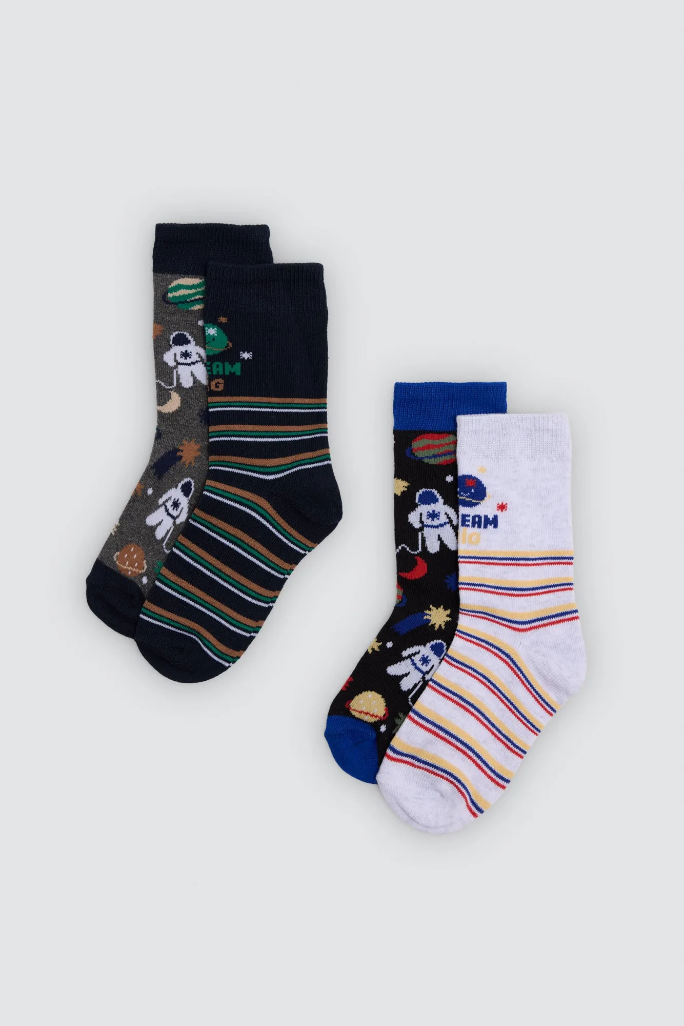 Calcetines infantiles con estampados: diseños divertidos para pies activos