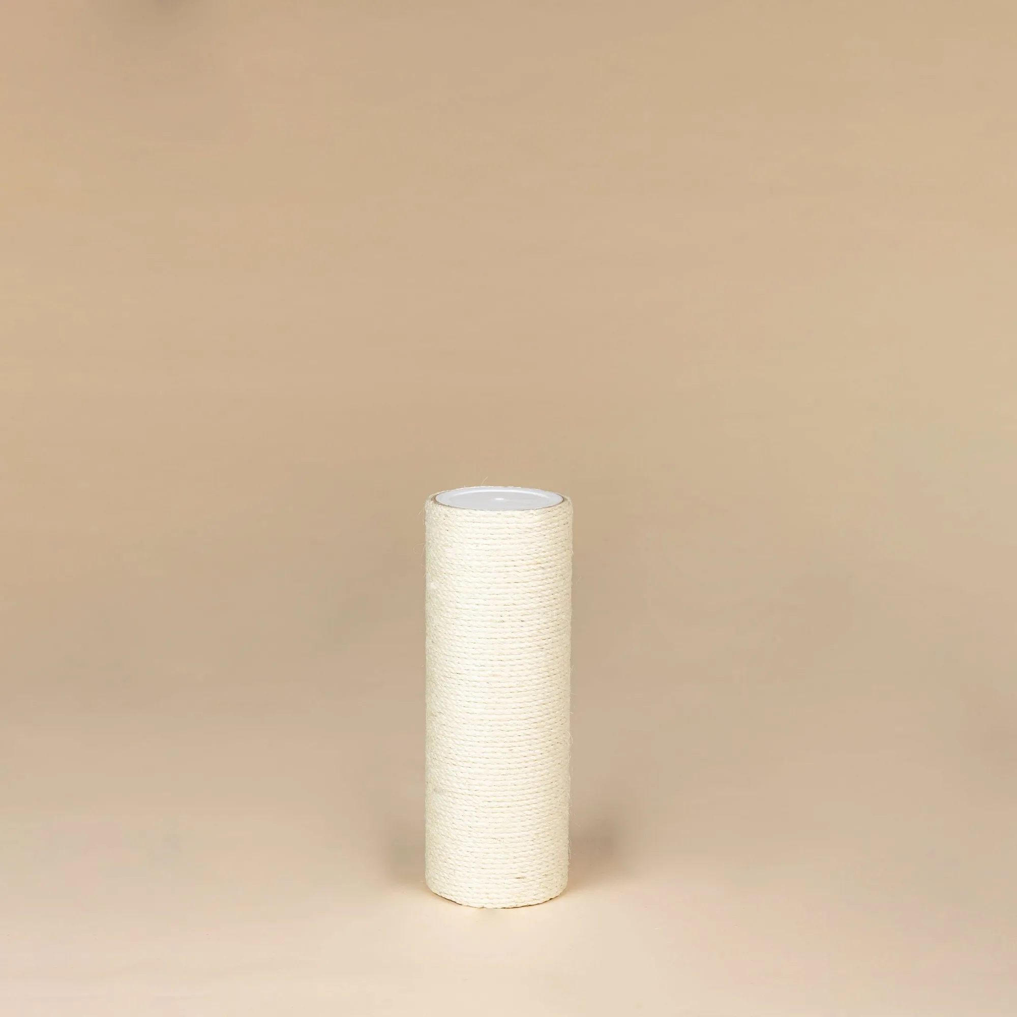 Sisal Pole 16 inch x 6 inch Ø - M8 (Beige)