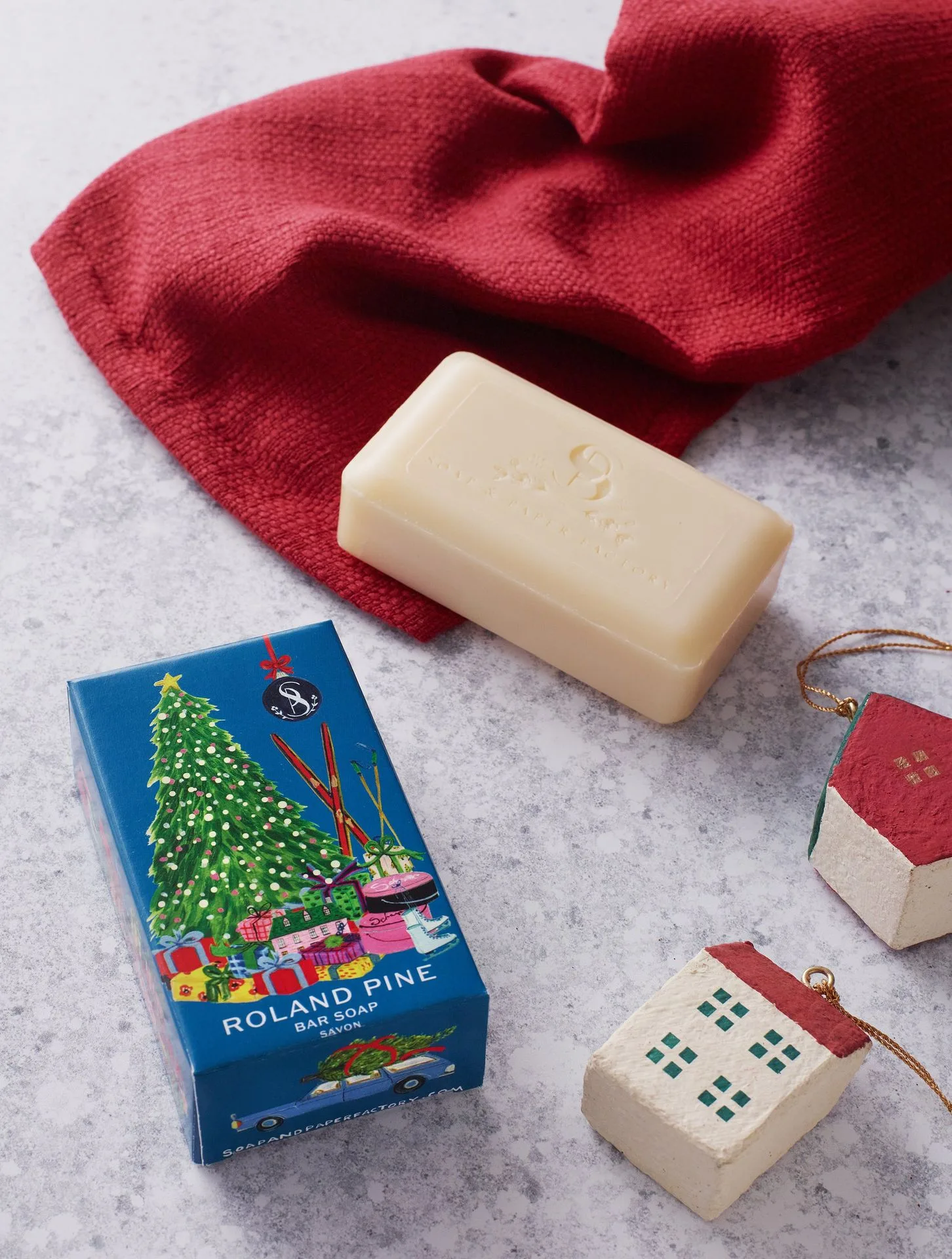 Hand Cream vs. Soap Bar: Which One Should You Use for Dry Winter Hands?