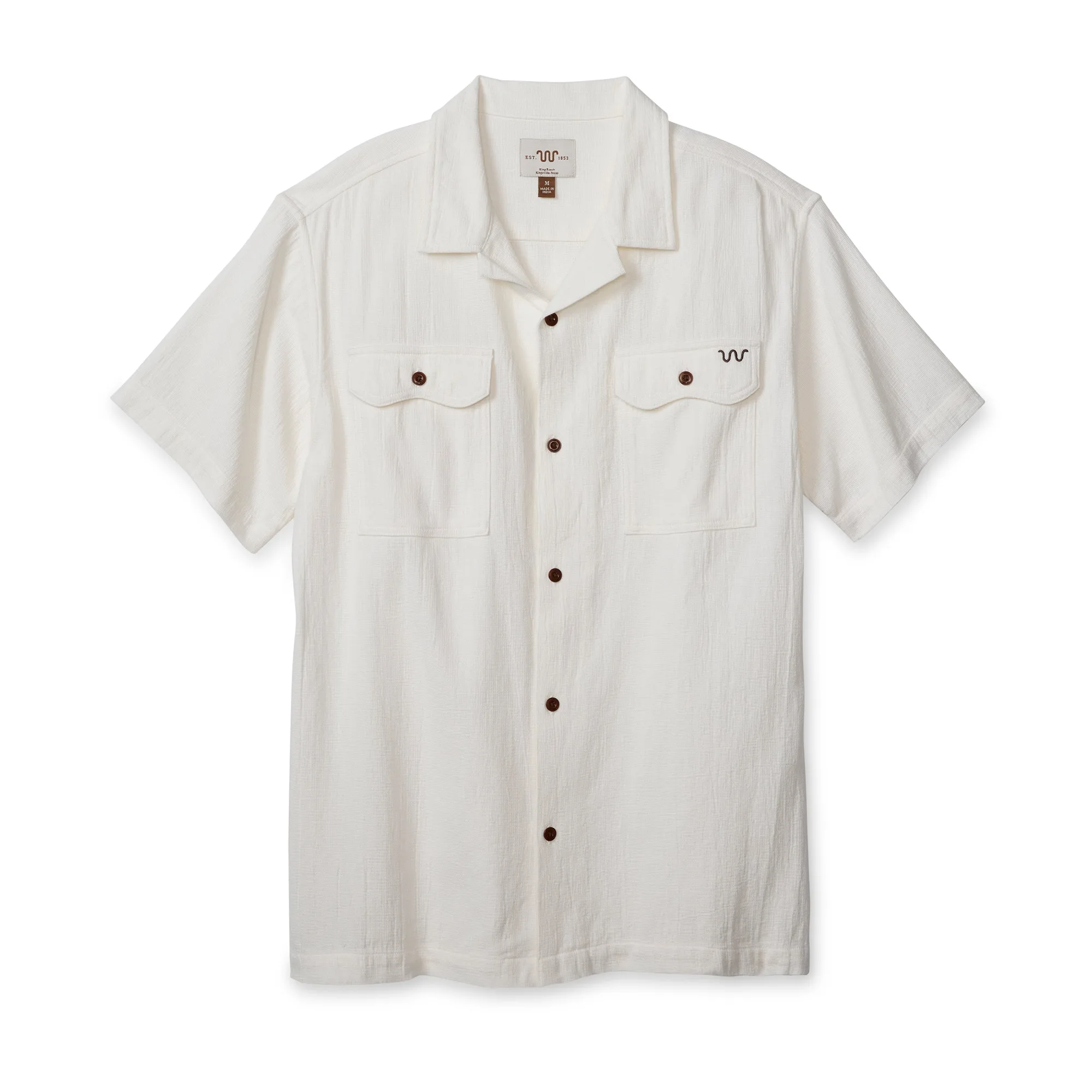 Cómo combinar una camisa de campamento para hombre para rancho y uso casual