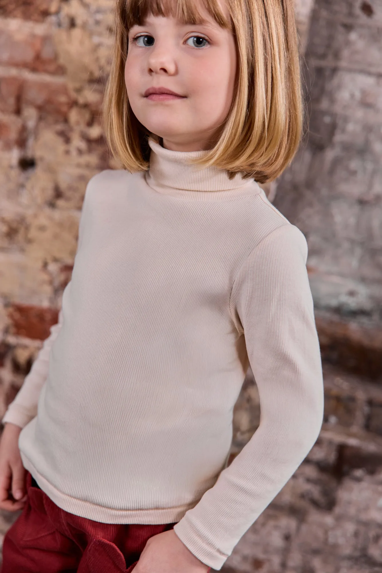 Layer a Sous-pull Under a Winter Coat: 5 Steps