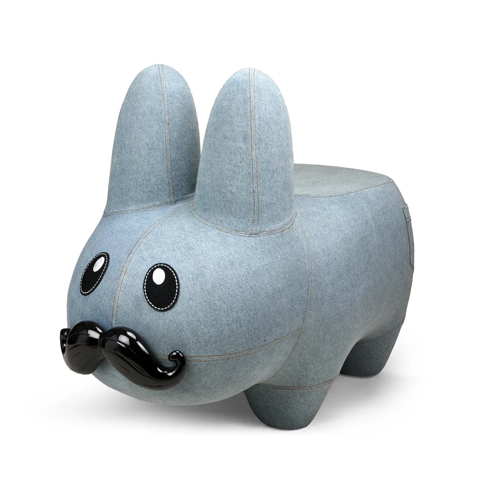 مقعد Labbit كقطعة فنية: تنسيق مع لمسة دينيم