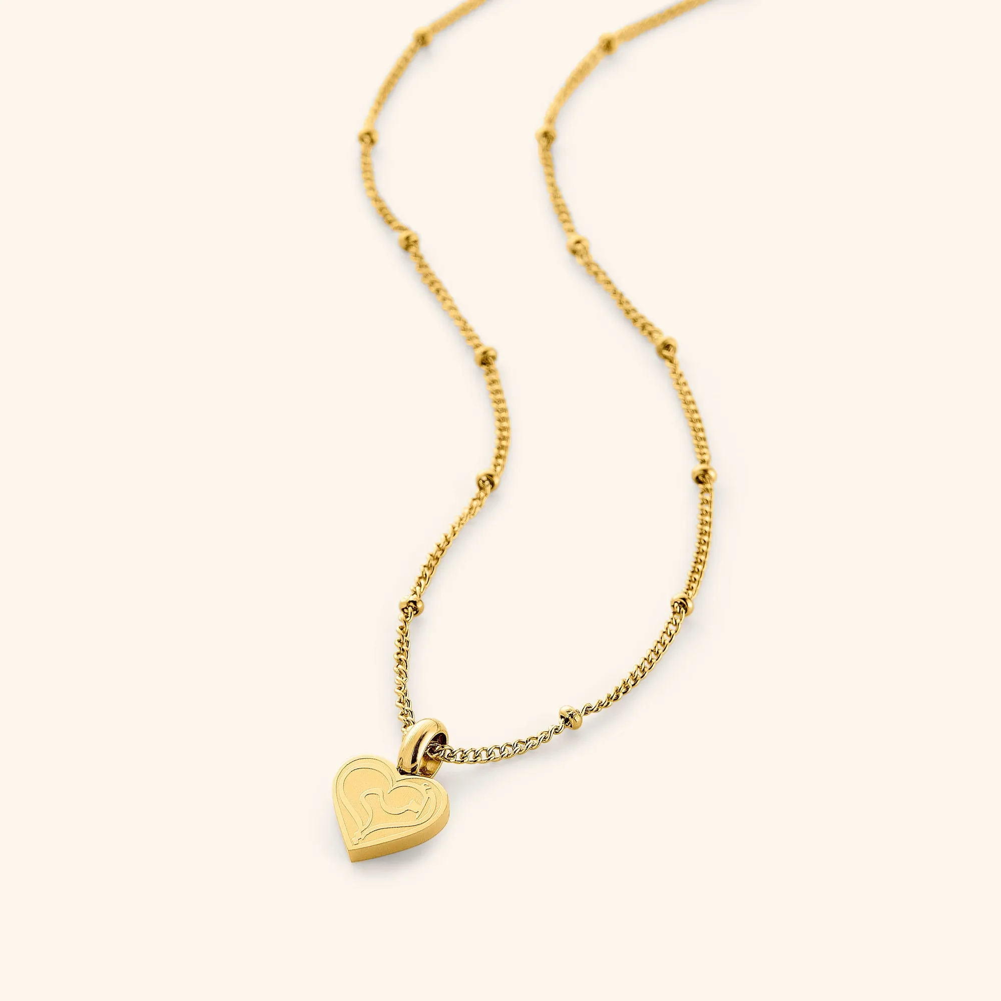 The Art of Gifting Jewelry: A Guide to Choosing Meaningful Pieces for Every Relationship