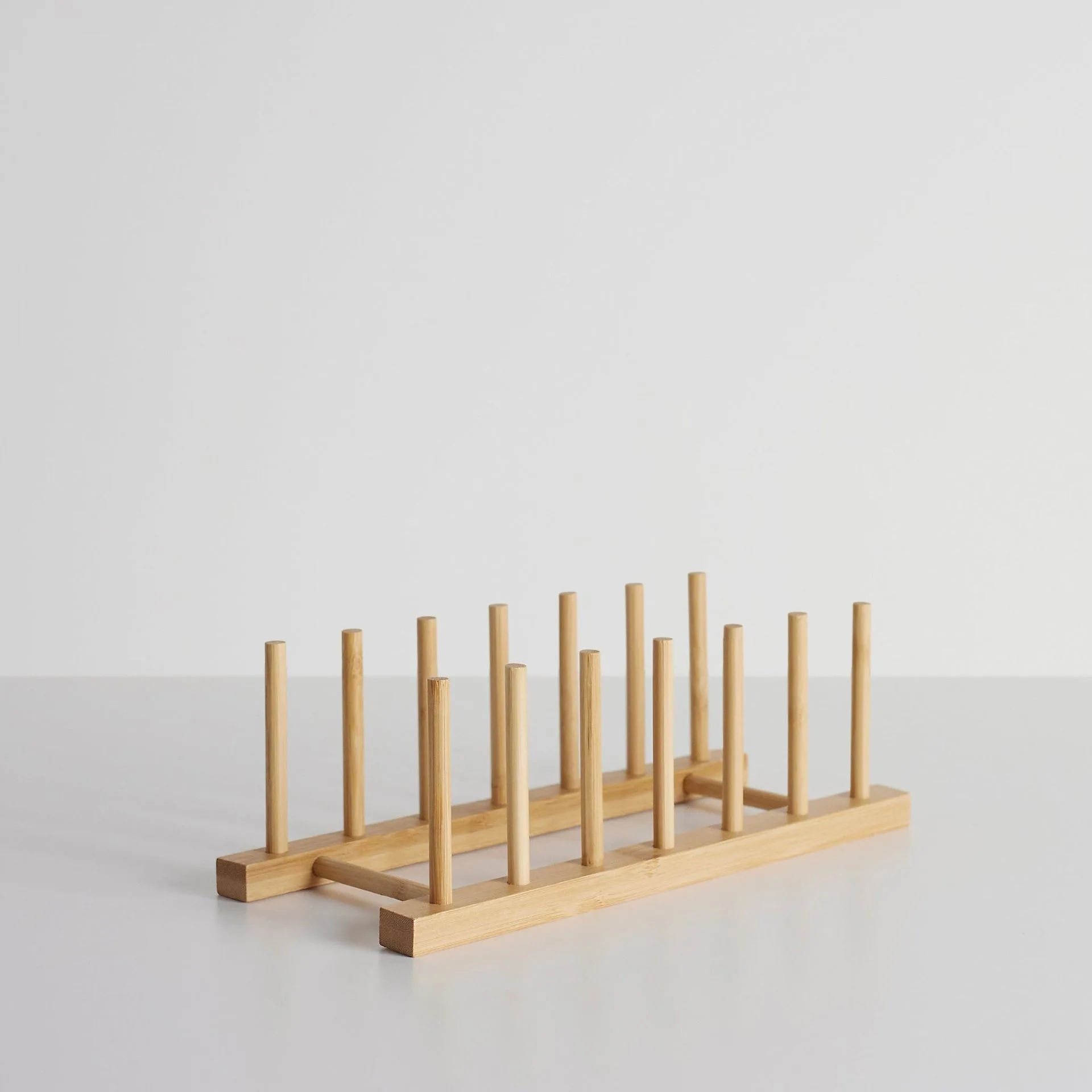 Reusable Bamboo Drying Rack vs. Silicone Drying Mat: Which is Best for Your Kitchen?