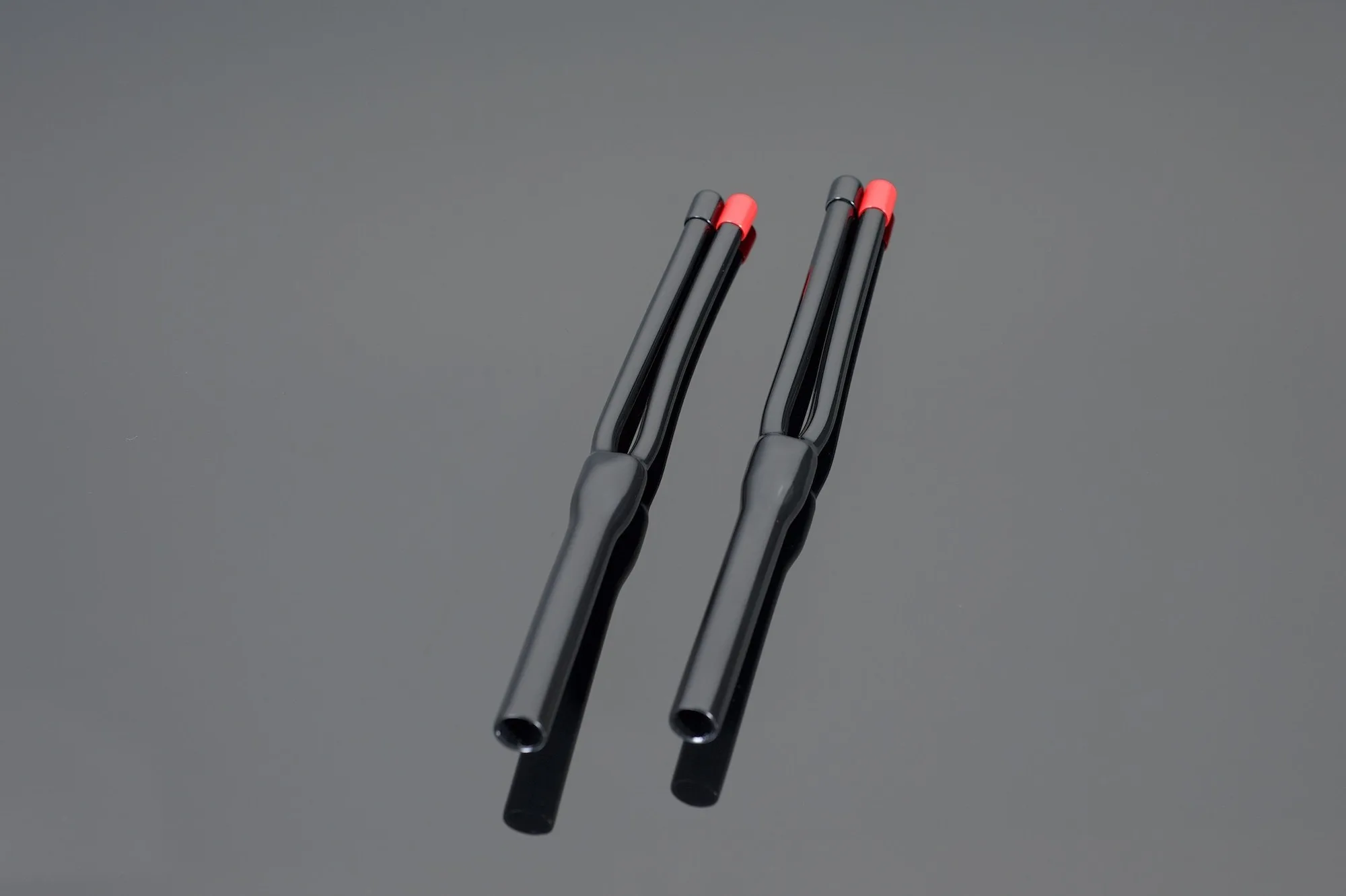 HP10-2 Speaker Cable Boots: Installation Guide