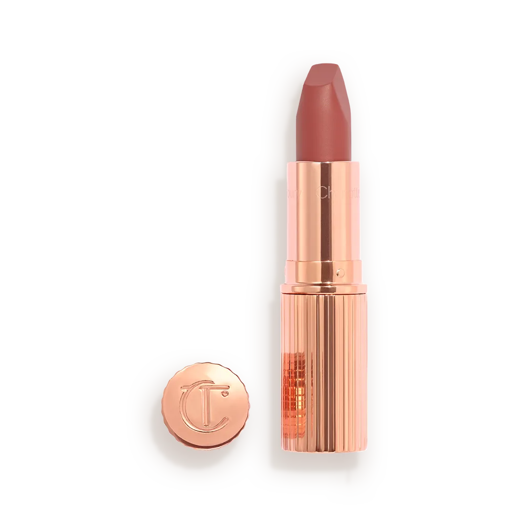 Charlotte Tilbury Blush Showdown: Cheek to Chic vs. Cheek Beauty Light Wand – Which Formula Is Right for You?