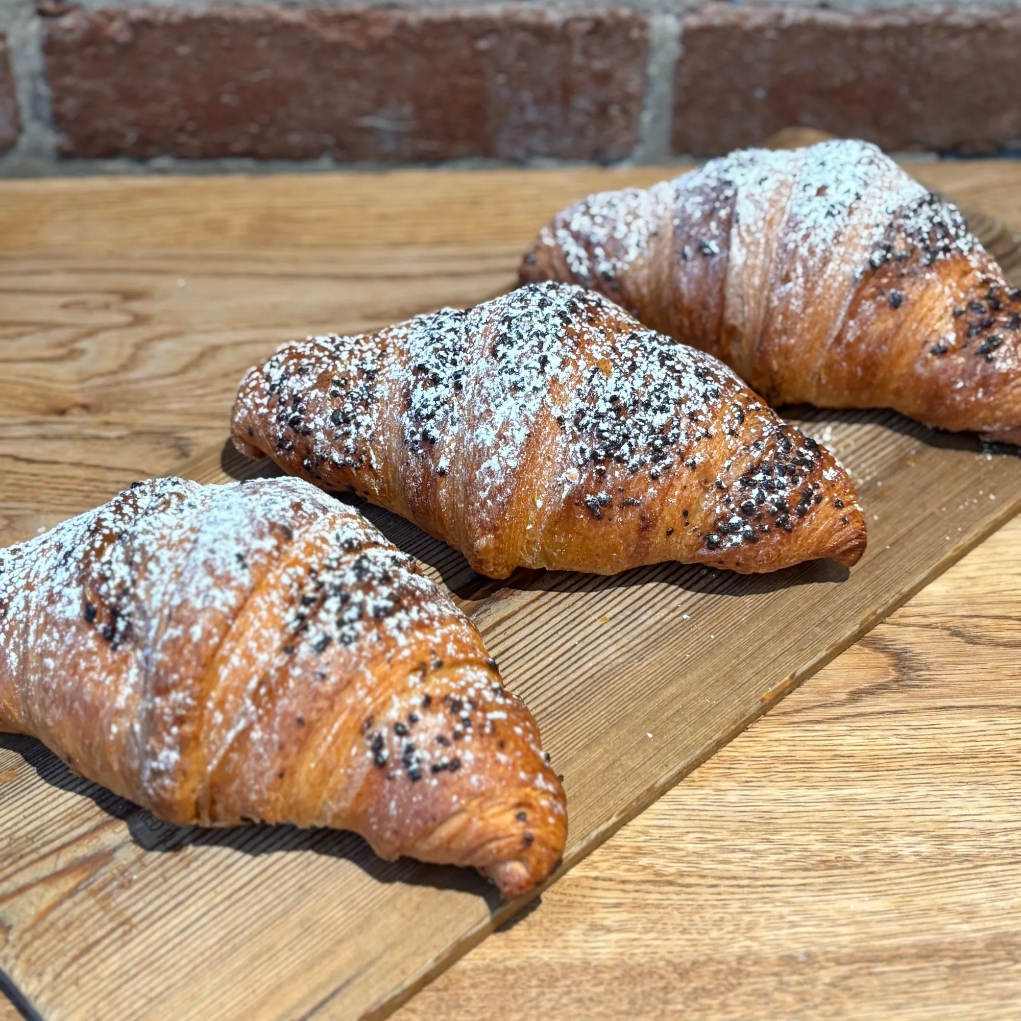 Croissant al cioccolato e nocciola