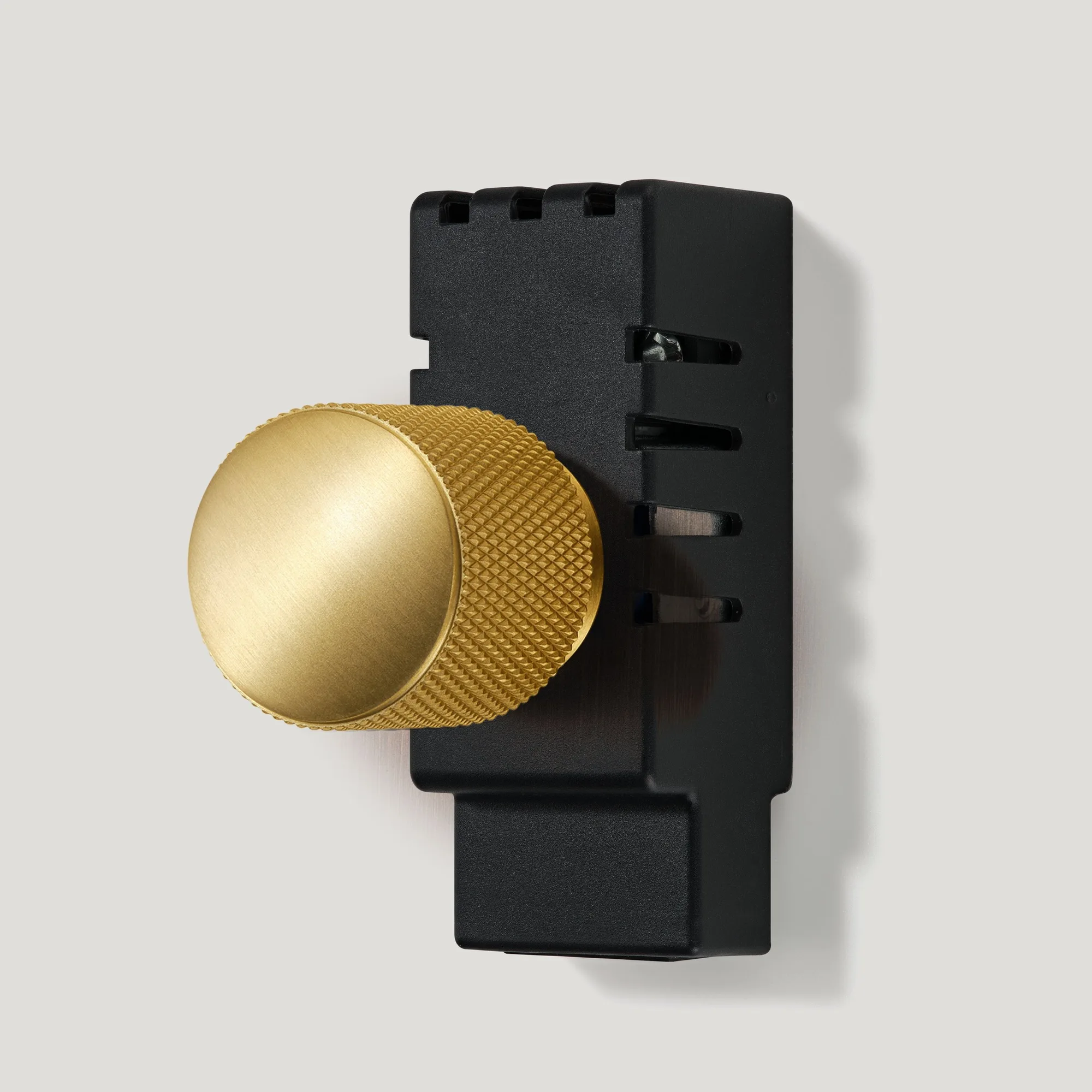 Auto-Erkennung vs. Universal-Dimmer: Hauptunterschiede