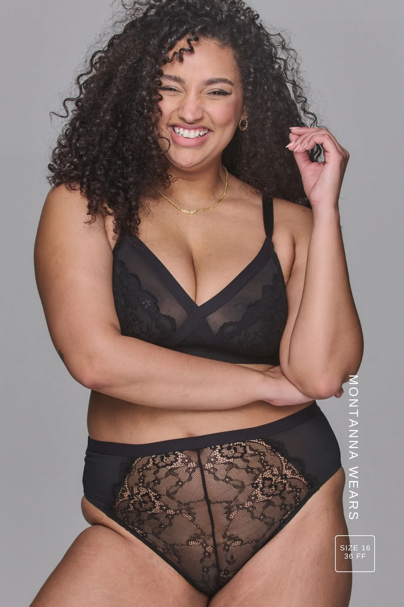 Short Signature dentelle et mesh mix HW – Noir
