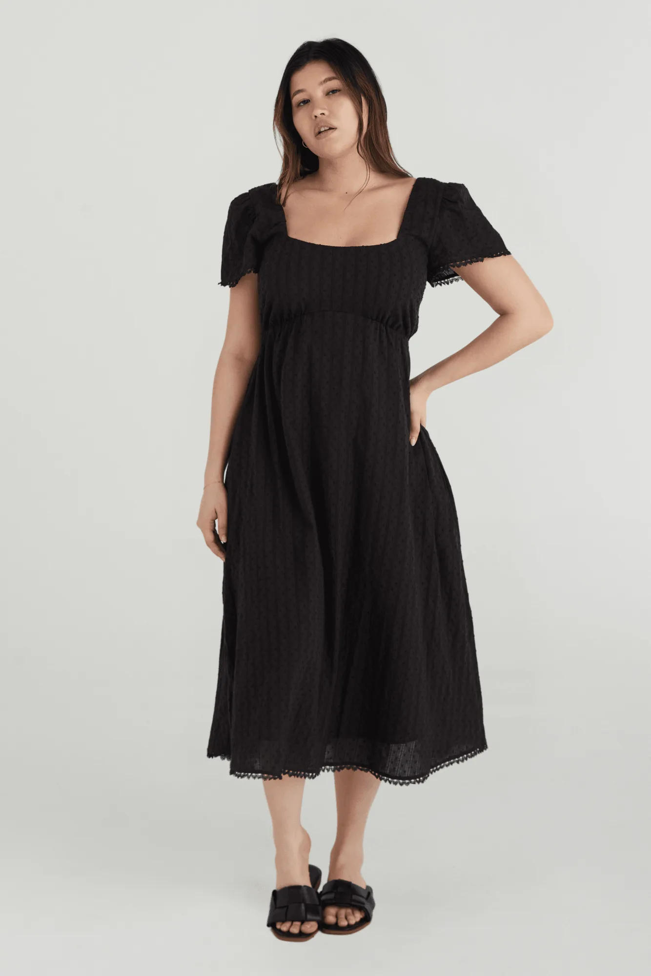 Charlie Midi Dress: ajuste para copas D+ a J, qué revisar antes de comprar