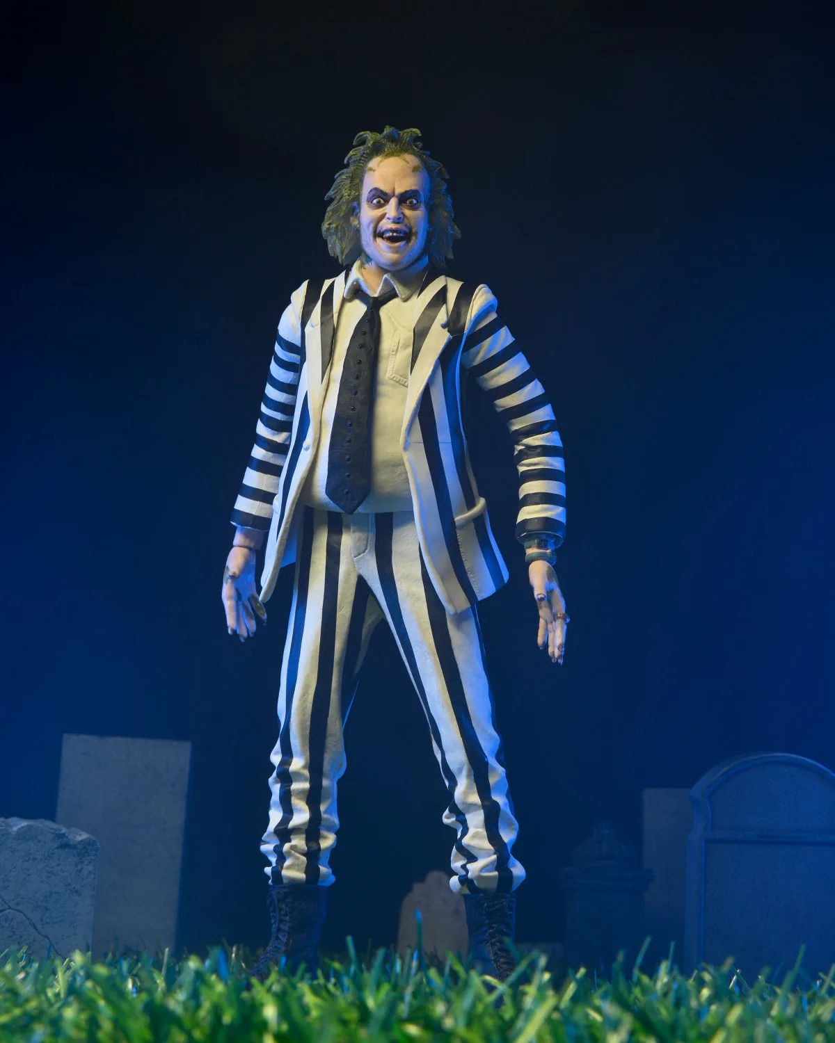 Beetlejuice (1988) - Black and White Striped Suit Beetlejuice 7" Scale Action Figure