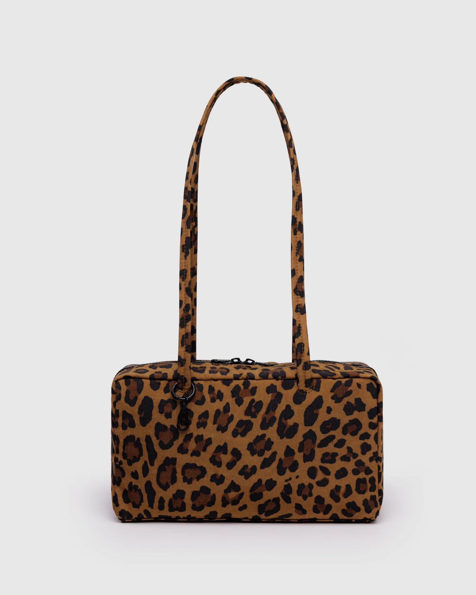 تنظيف والعناية بحقيبة Nylon Bowler Bag