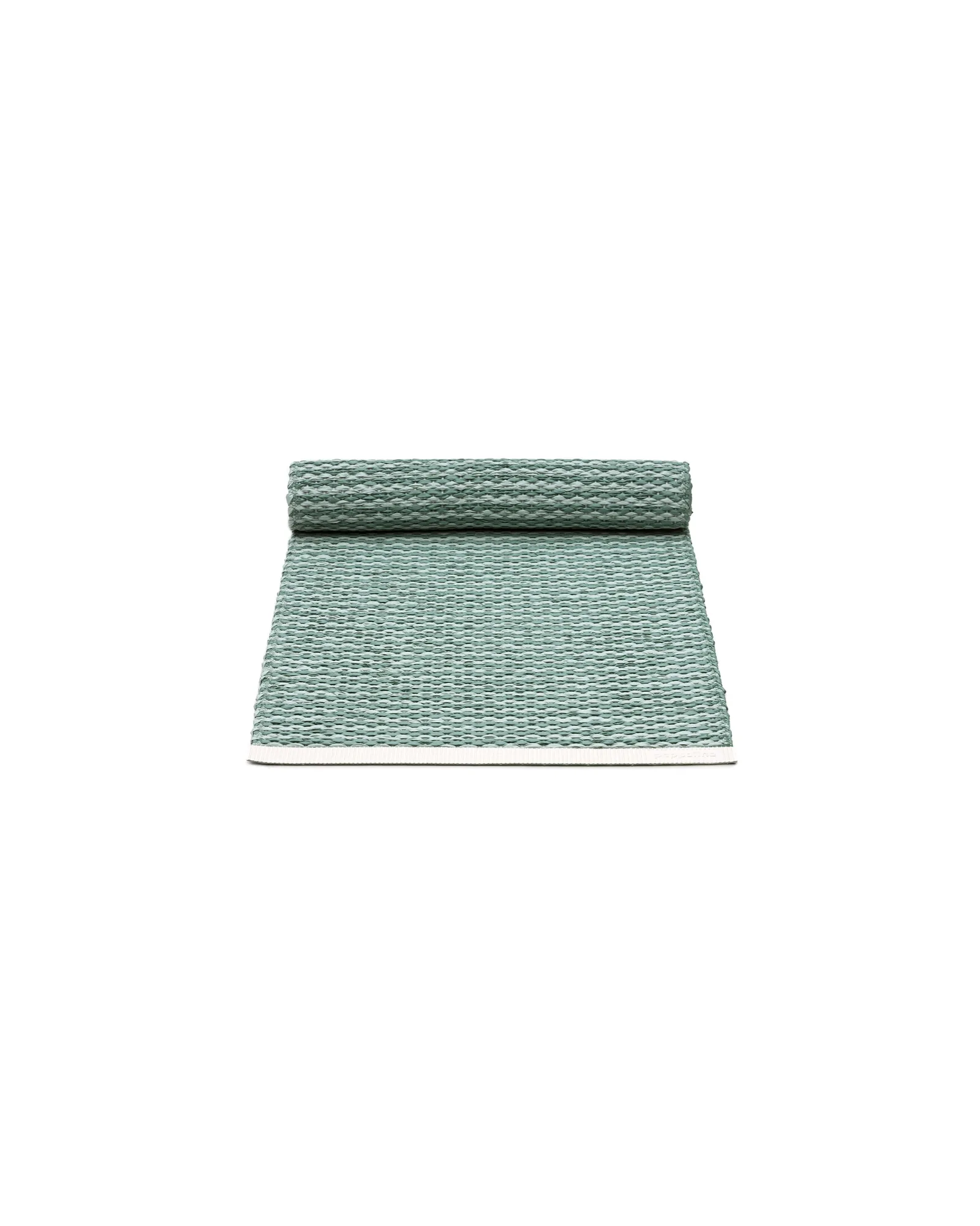 How to Choose a Table Runner That Protects Your Table