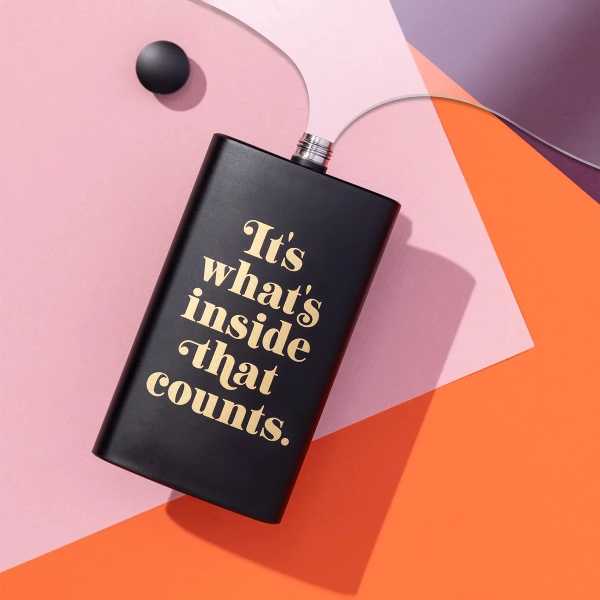 Pocket Flask vs Porcelain Flask: Which to Carry?