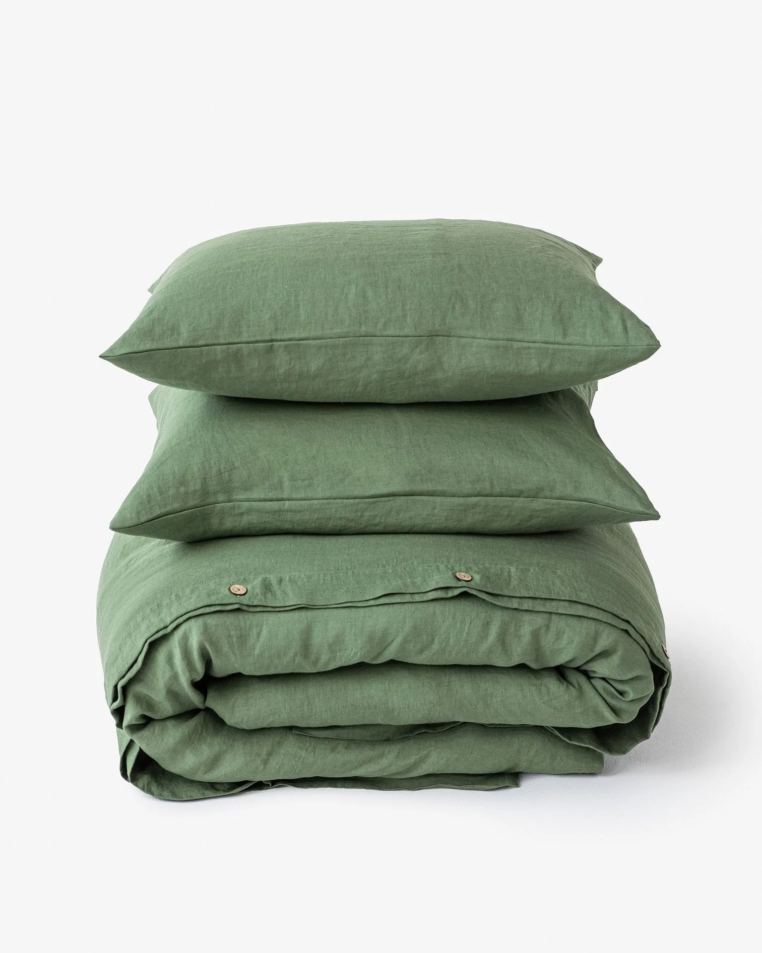 Linen vs Cotton: Which Fabric is Better for Your Bedding?