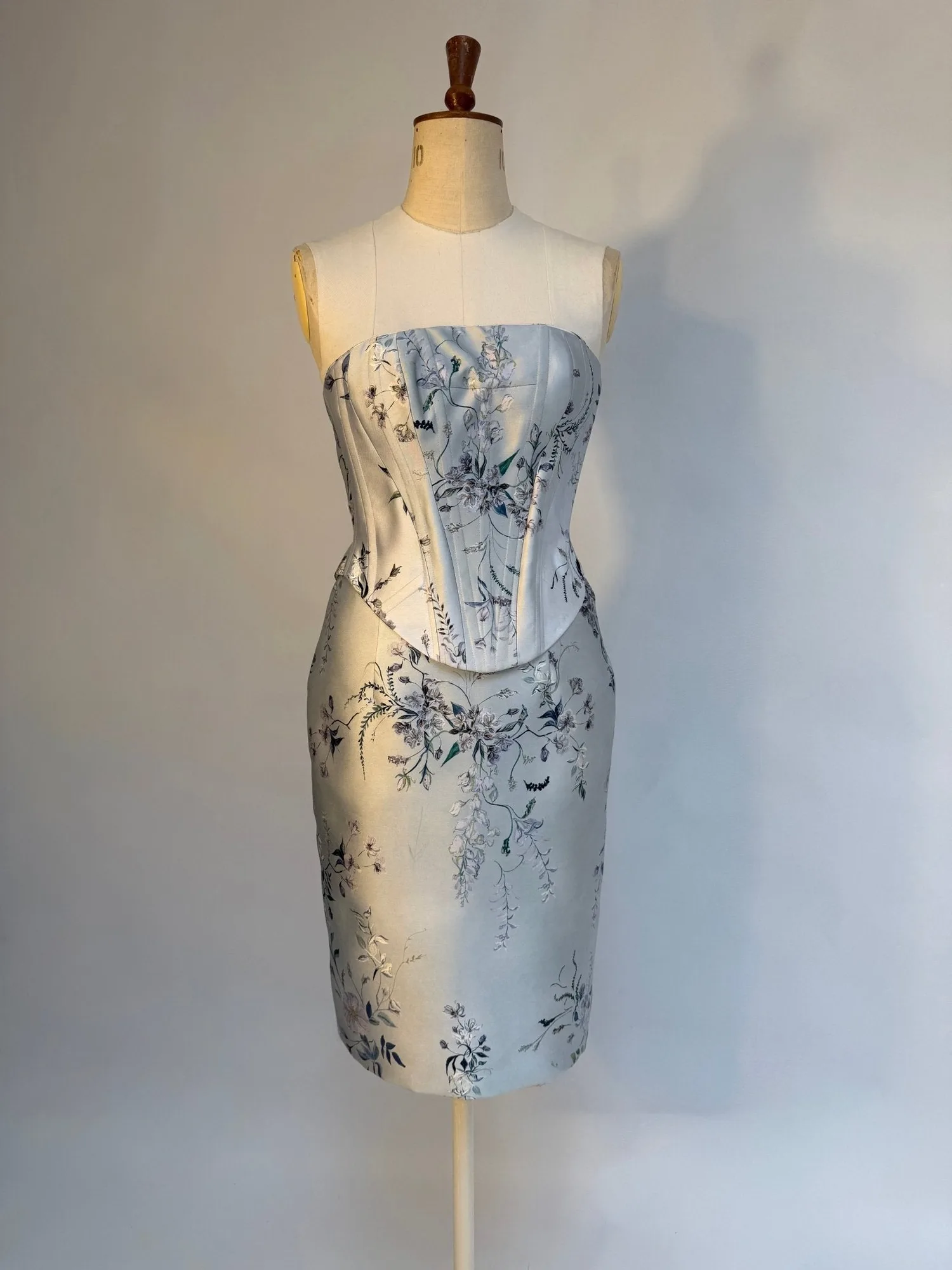 Archive Porcelaine Glycine - Deux Pièces - Ensemble Corsage et Jupe
