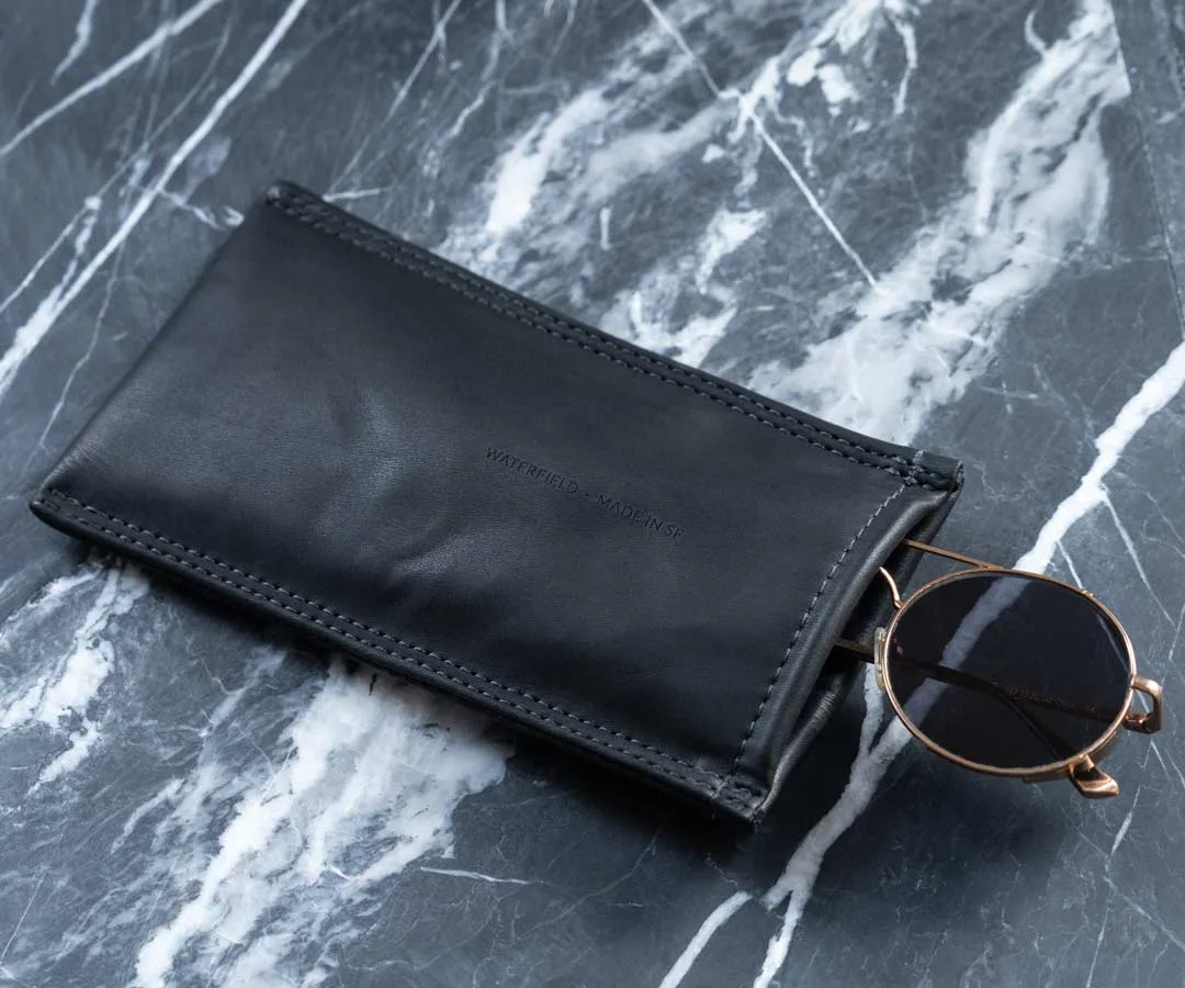 Eyewear Case vs Sleeve: Which Protects Your Glasses?