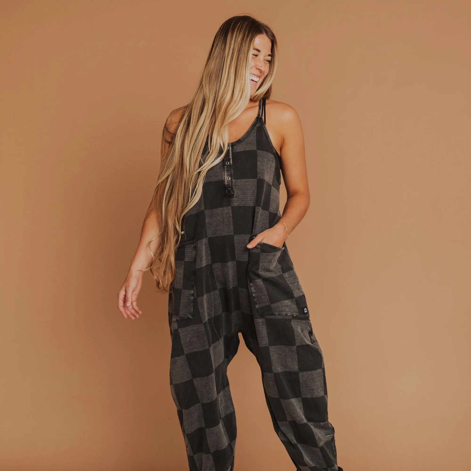 Women's Tank Romper vs Jumper: Key Differences